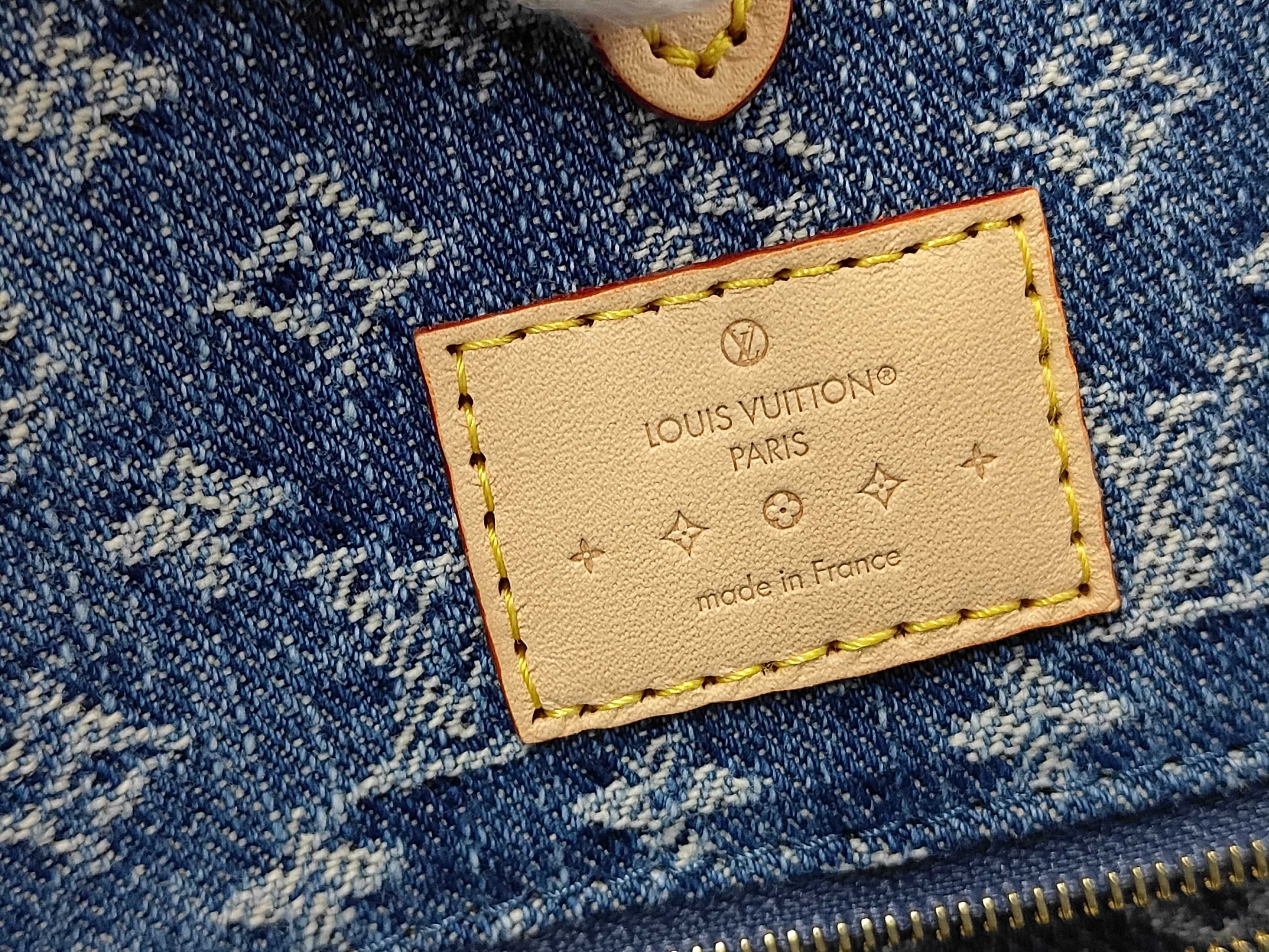 LV M46871 OnTheGo Denim Handbag — view 11