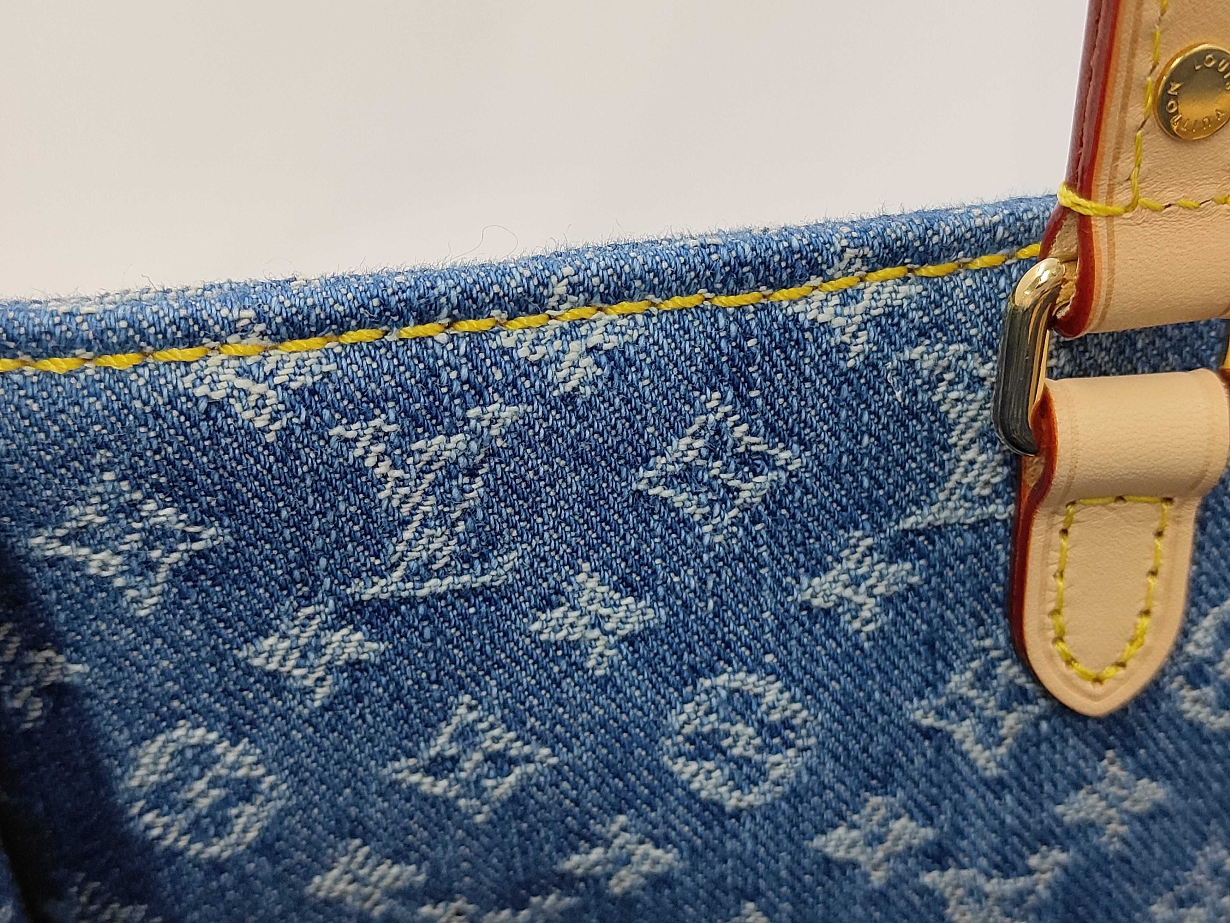 LV M46871 OnTheGo Denim Handbag — view 4