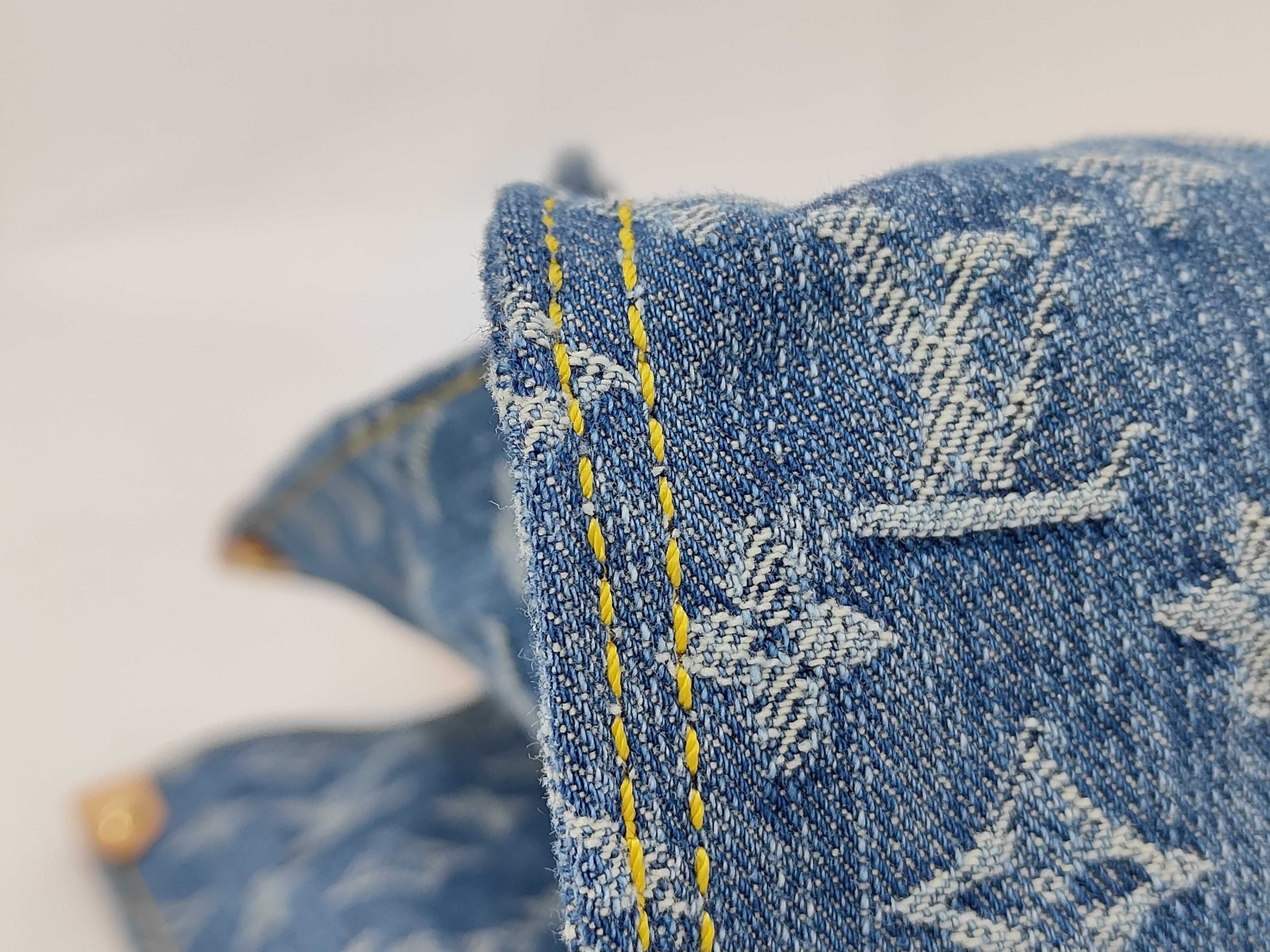 LV M46871 OnTheGo Denim Handbag — view 7