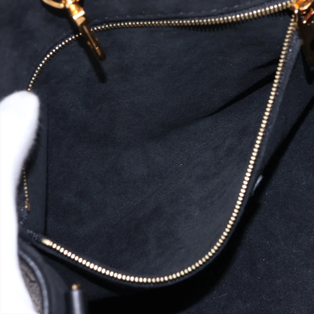 Monogram Empreinte OnTheGo PM M45653 Black (RFID detected) — view 11