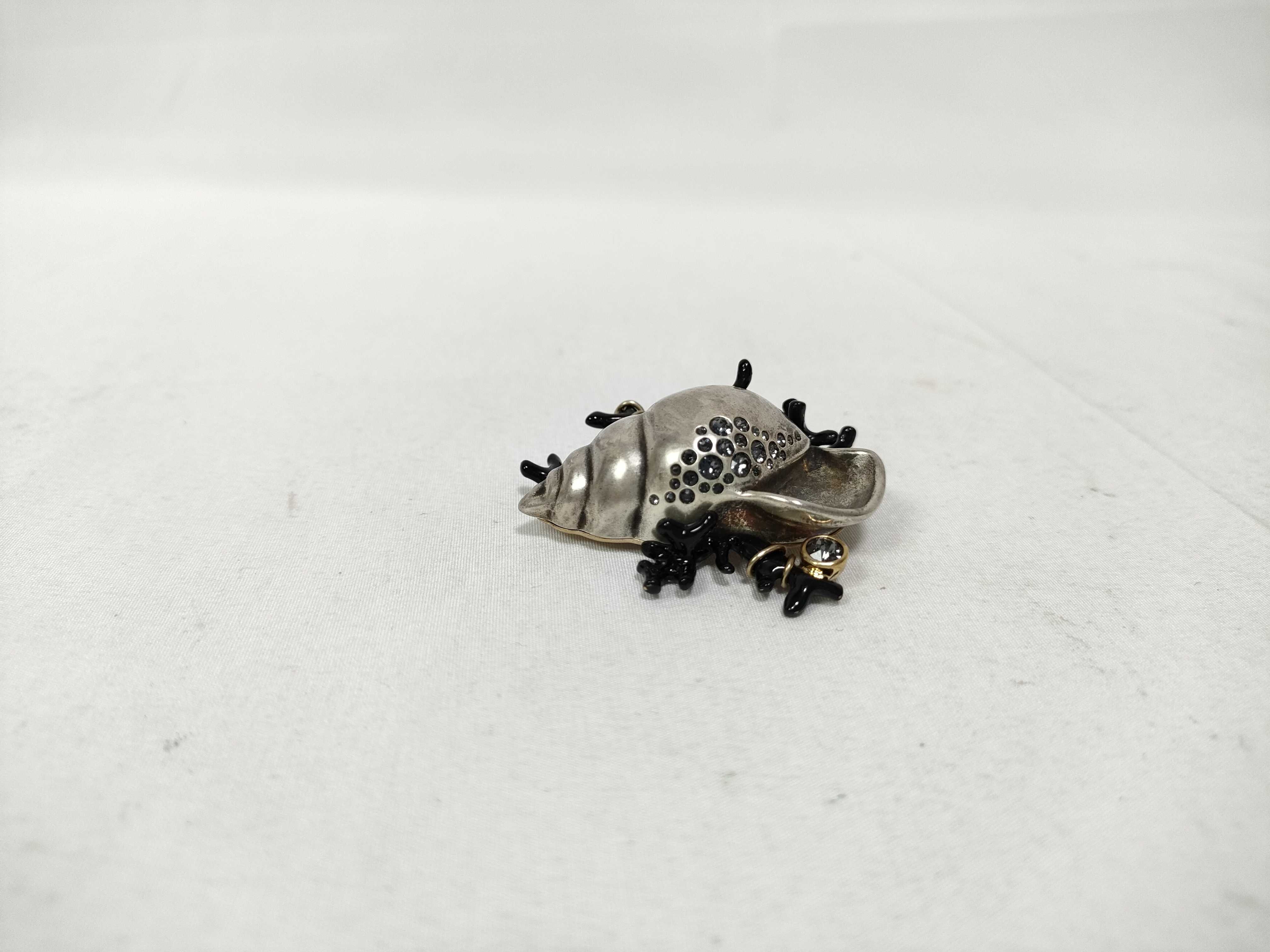 seashell and coral motif brooch — view 5