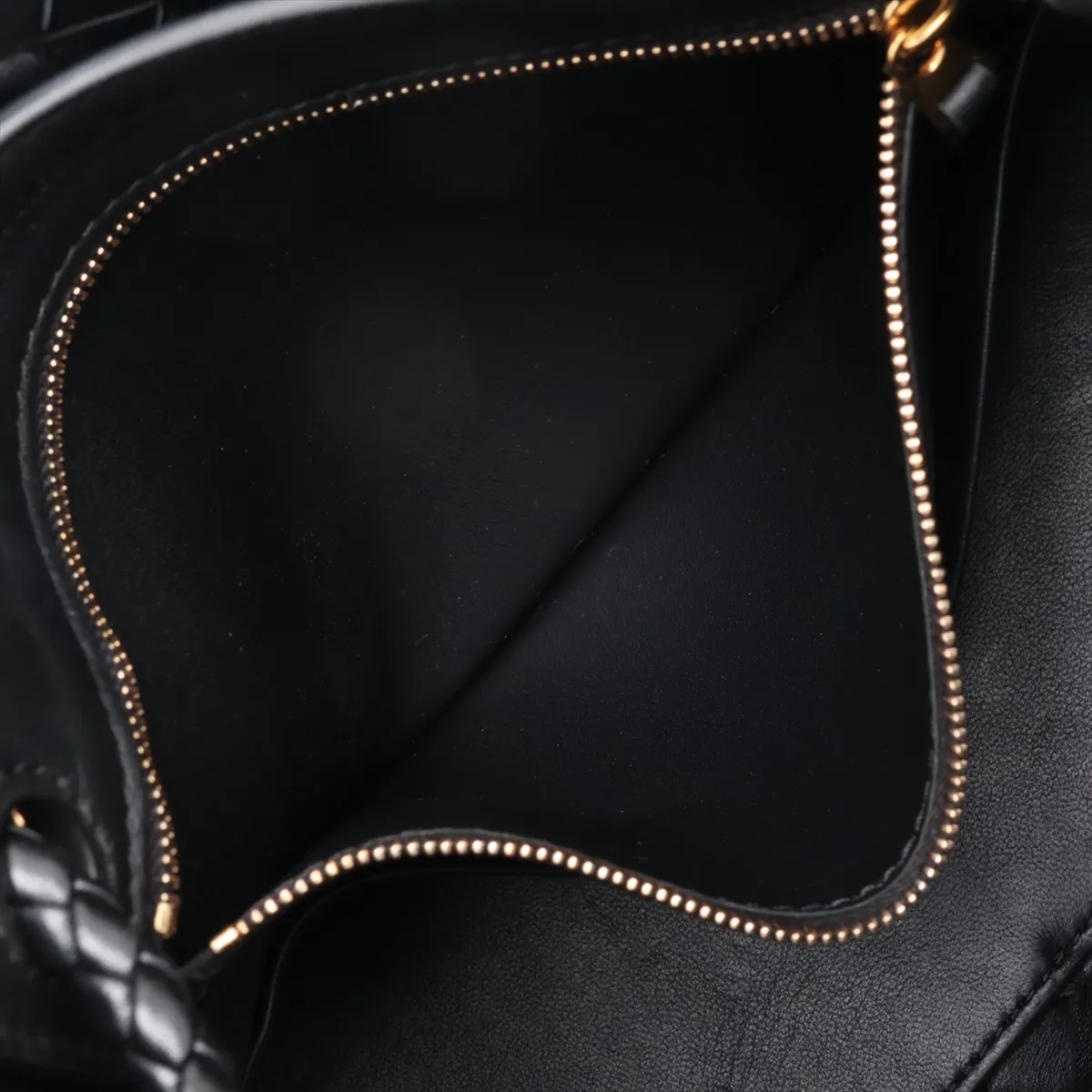 Intrecciato Small Andiamo Leather 2-Way Handbag, Black — view 8