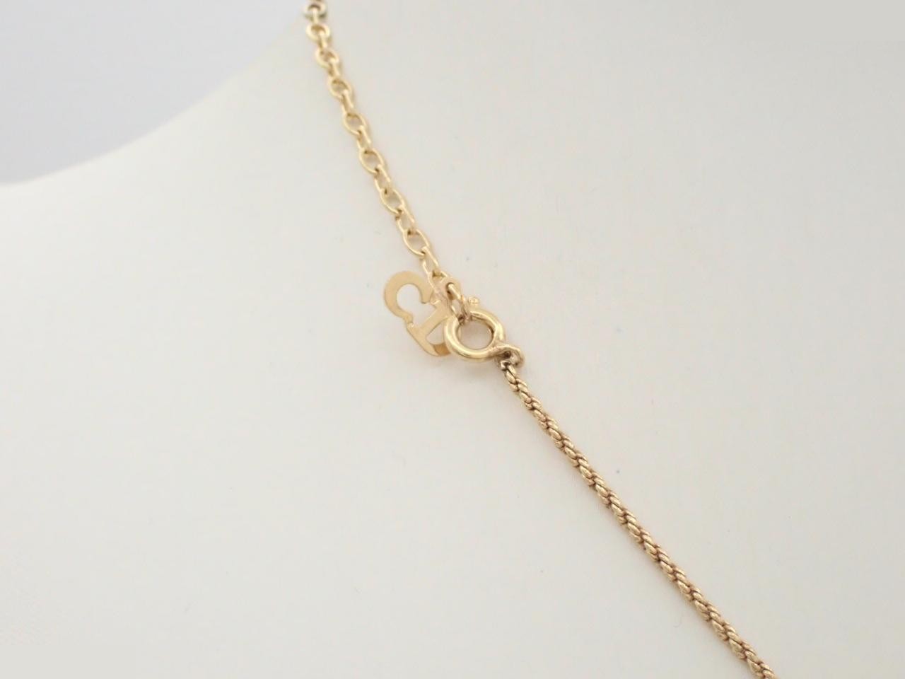 Other line: Precious metal necklaces and pendants, neck circumference approximately 50cm. — view 2