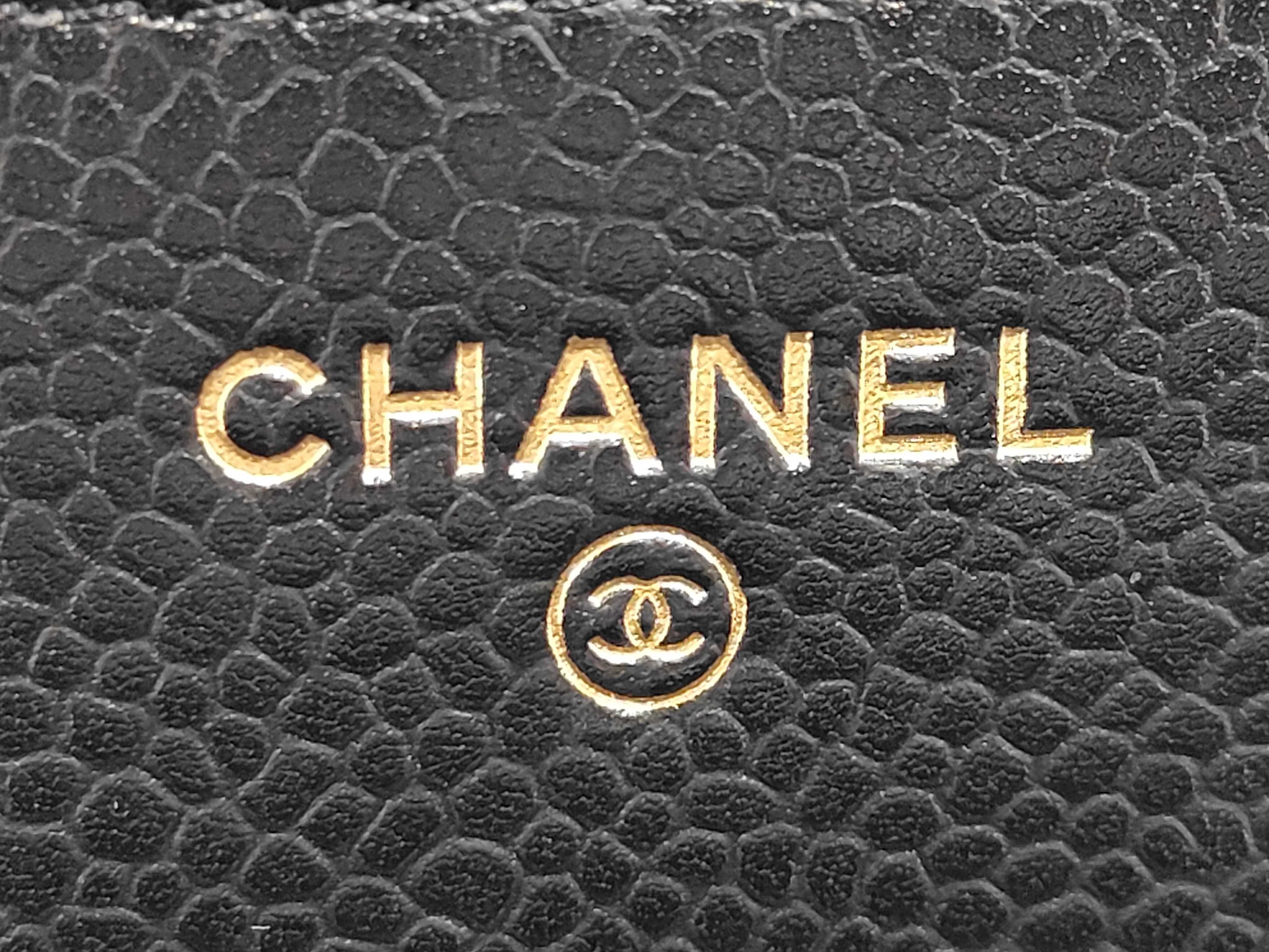 Caviar skin chain wallet shoulder bag — view 9