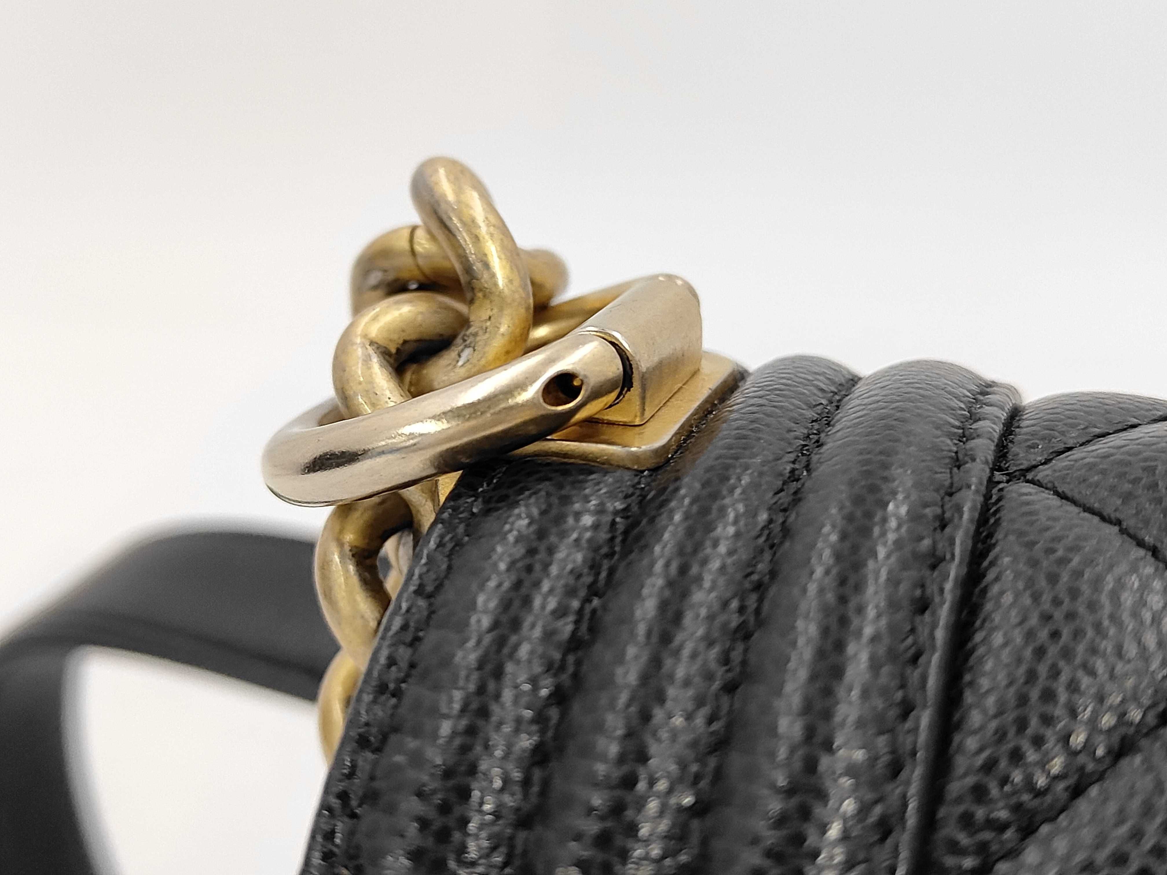 Matelassé Boy Chanel Caviar Skin Black Gold Hardware Serial Number 28-series Shoulder Bag — view 3