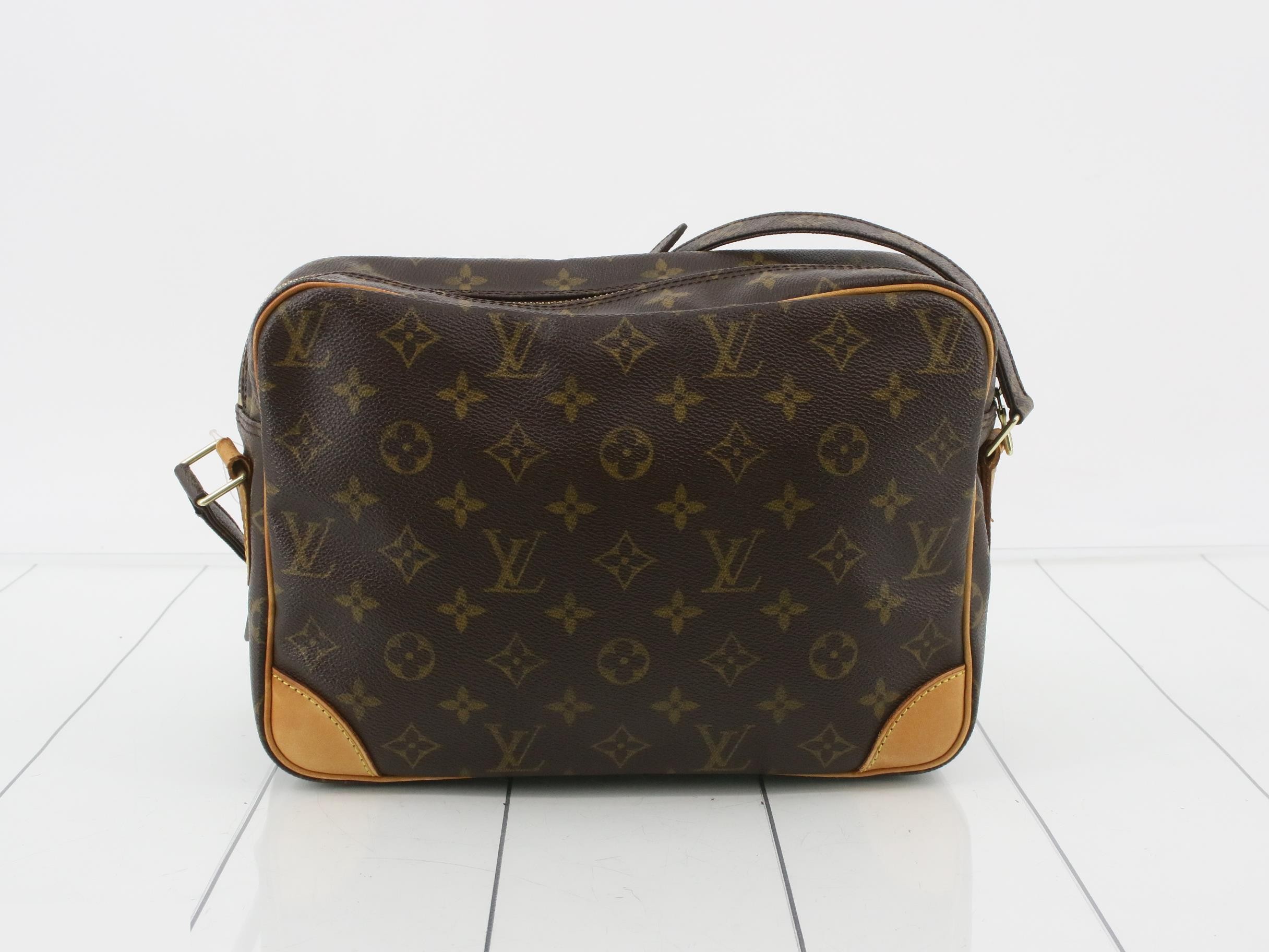 Monogram Nile shoulder bag — view 2