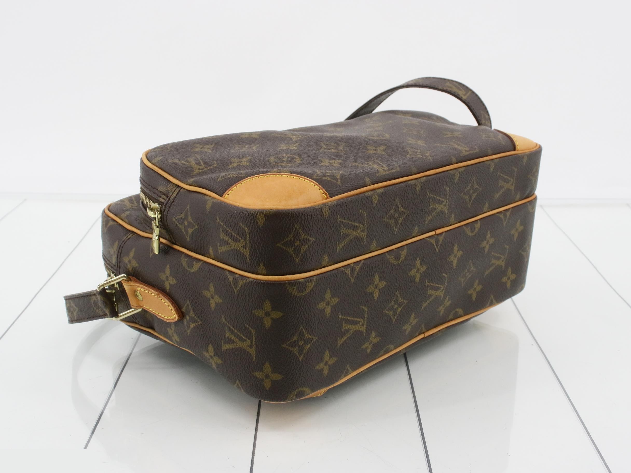 Monogram Nile shoulder bag — view 5