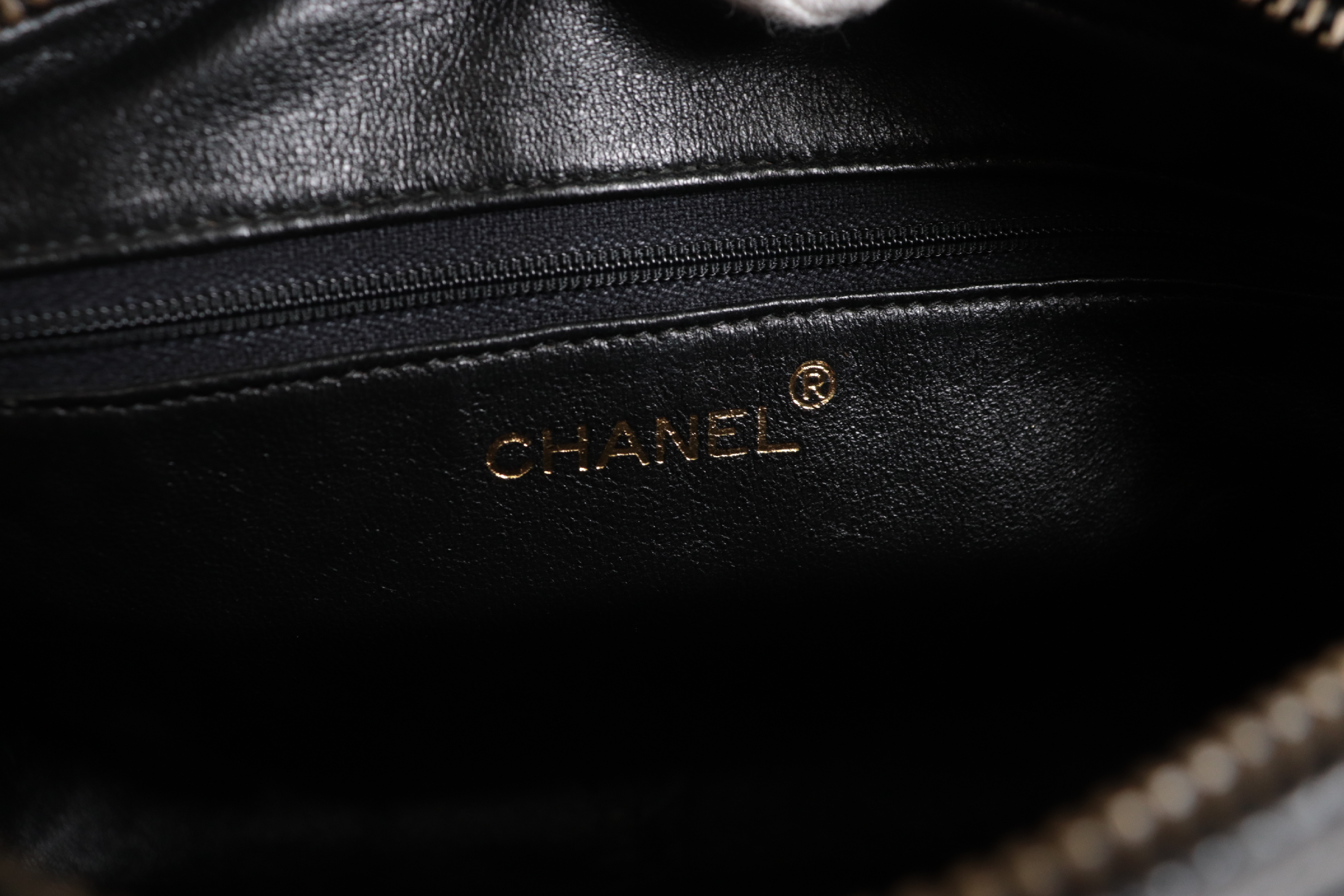 Diamond Stitch Caviar Fringe Chain Shoulder Bag (Series 2) — view 8