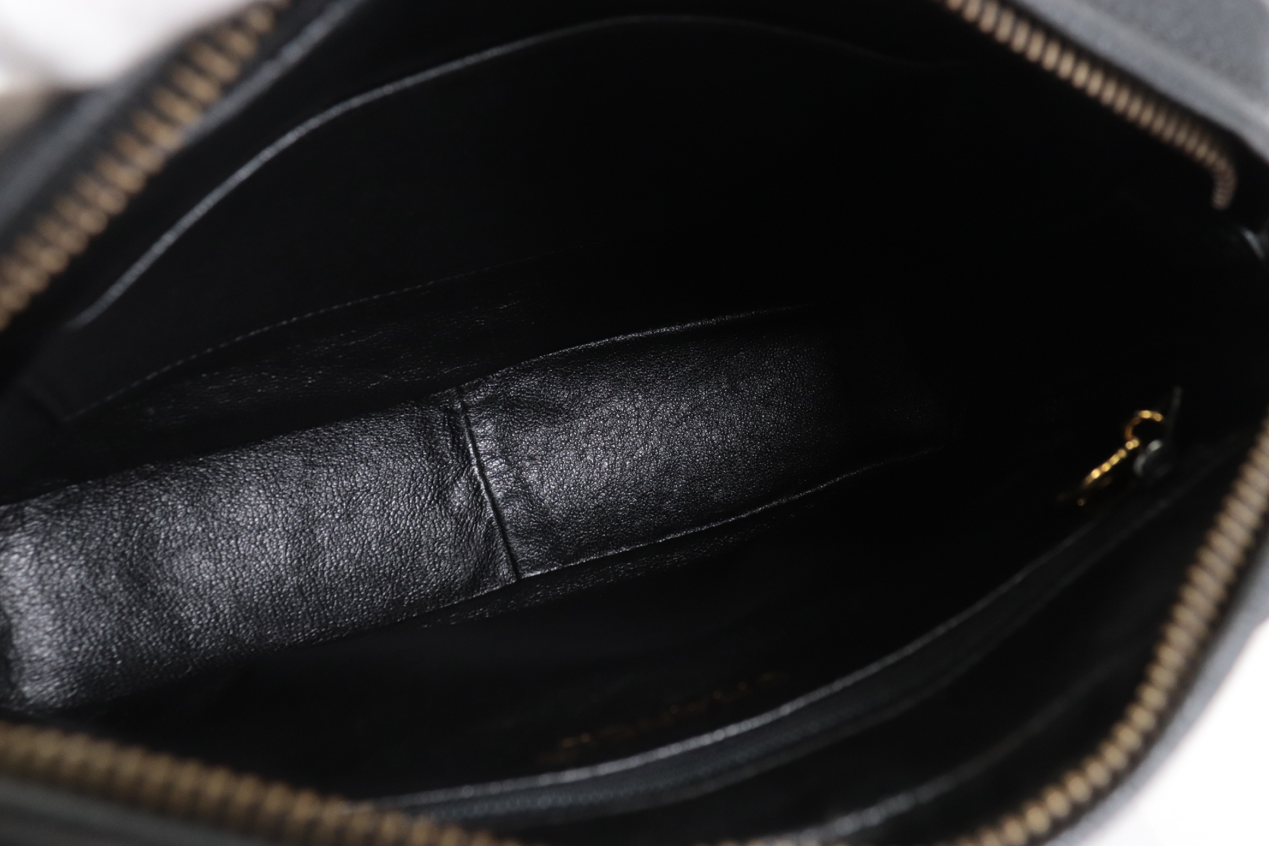 Diamond Stitch Caviar Fringe Chain Shoulder Bag (Series 2) — view 9