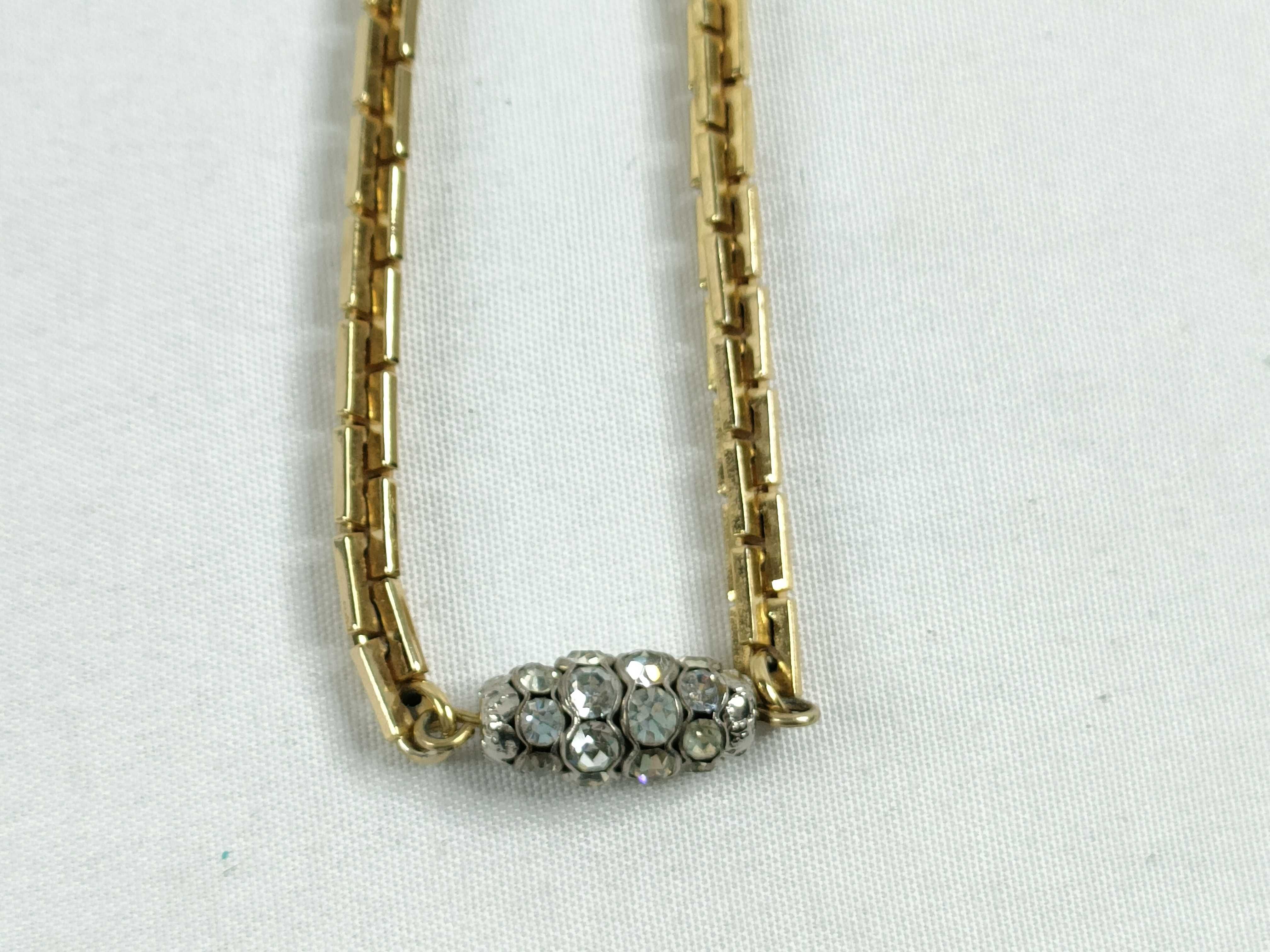 necklace — view 2