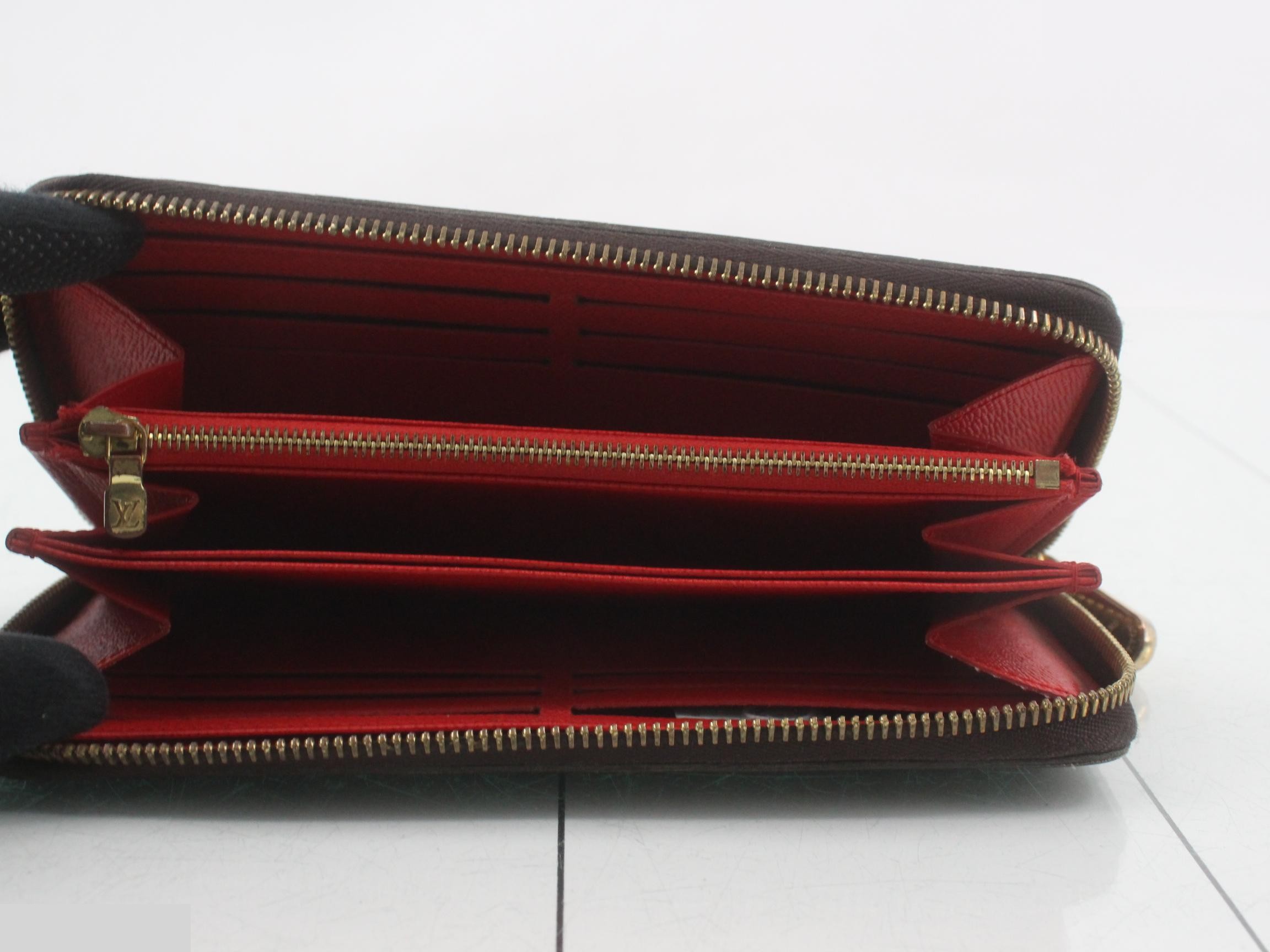 Zippy Wallet — view 4