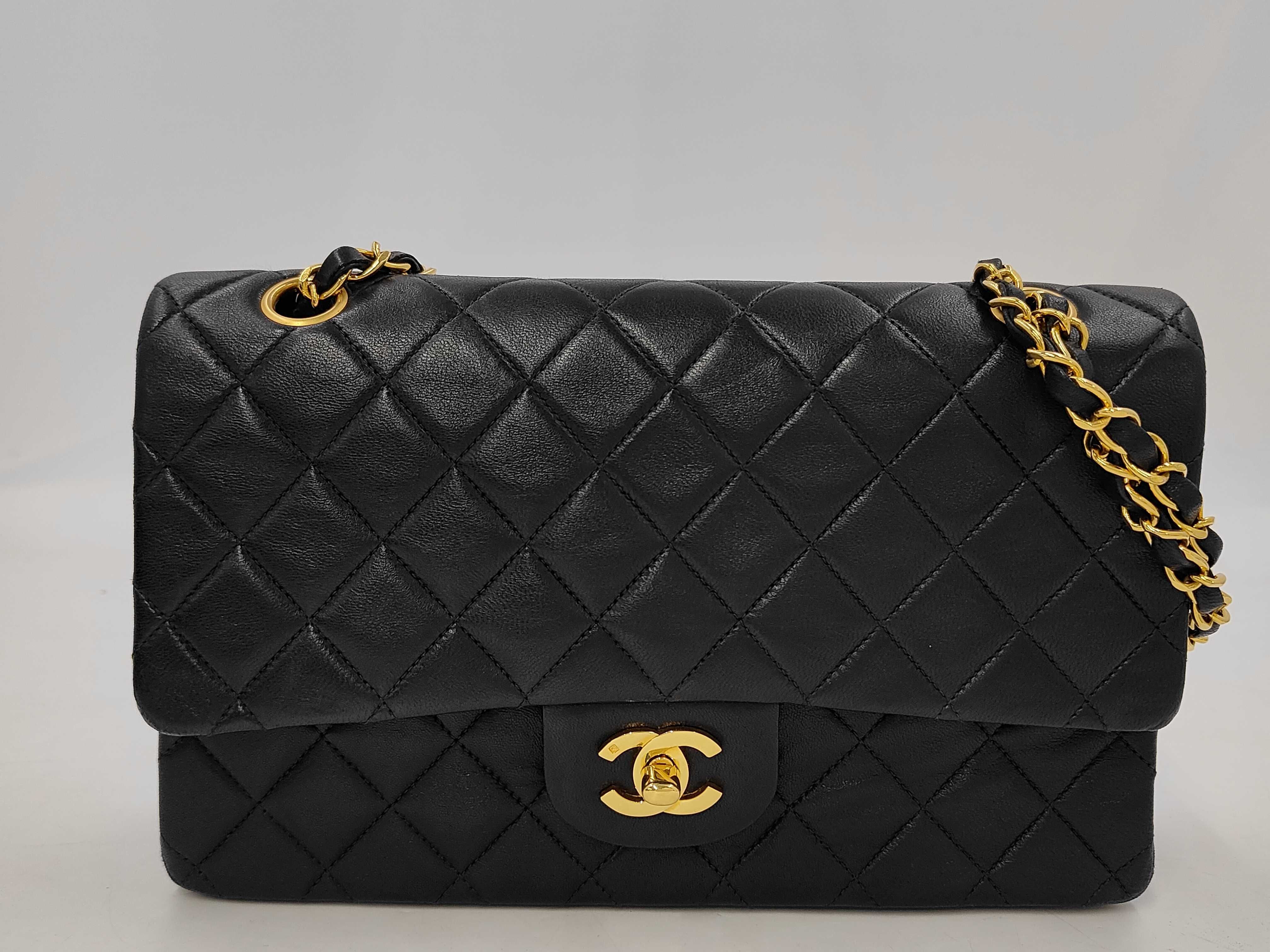 Matelassé 25 Double Flap Double Chain Lambskin Shoulder Bag