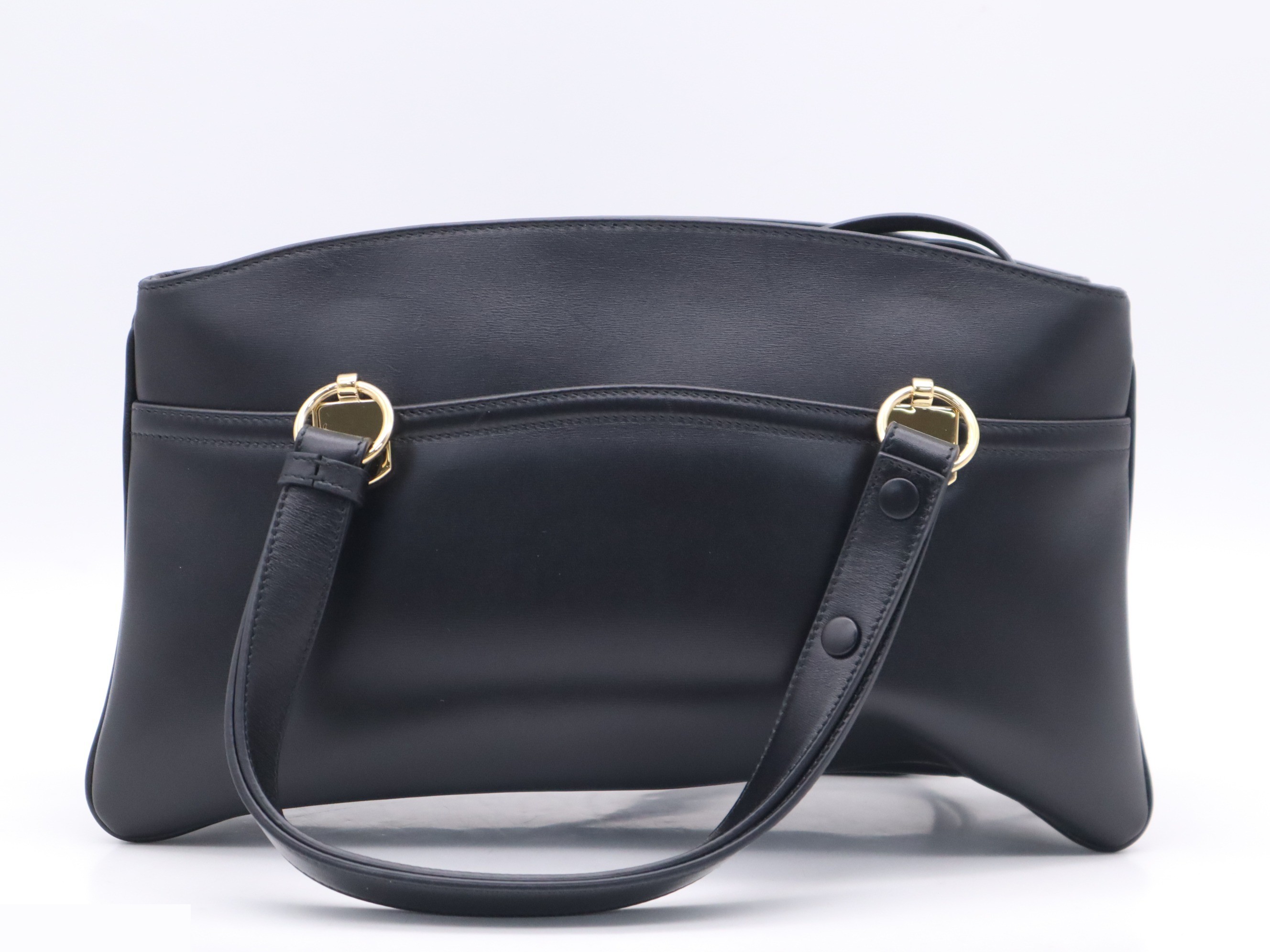 Leather GG Marmont Ally handbag, black, gold hardware. — view 2