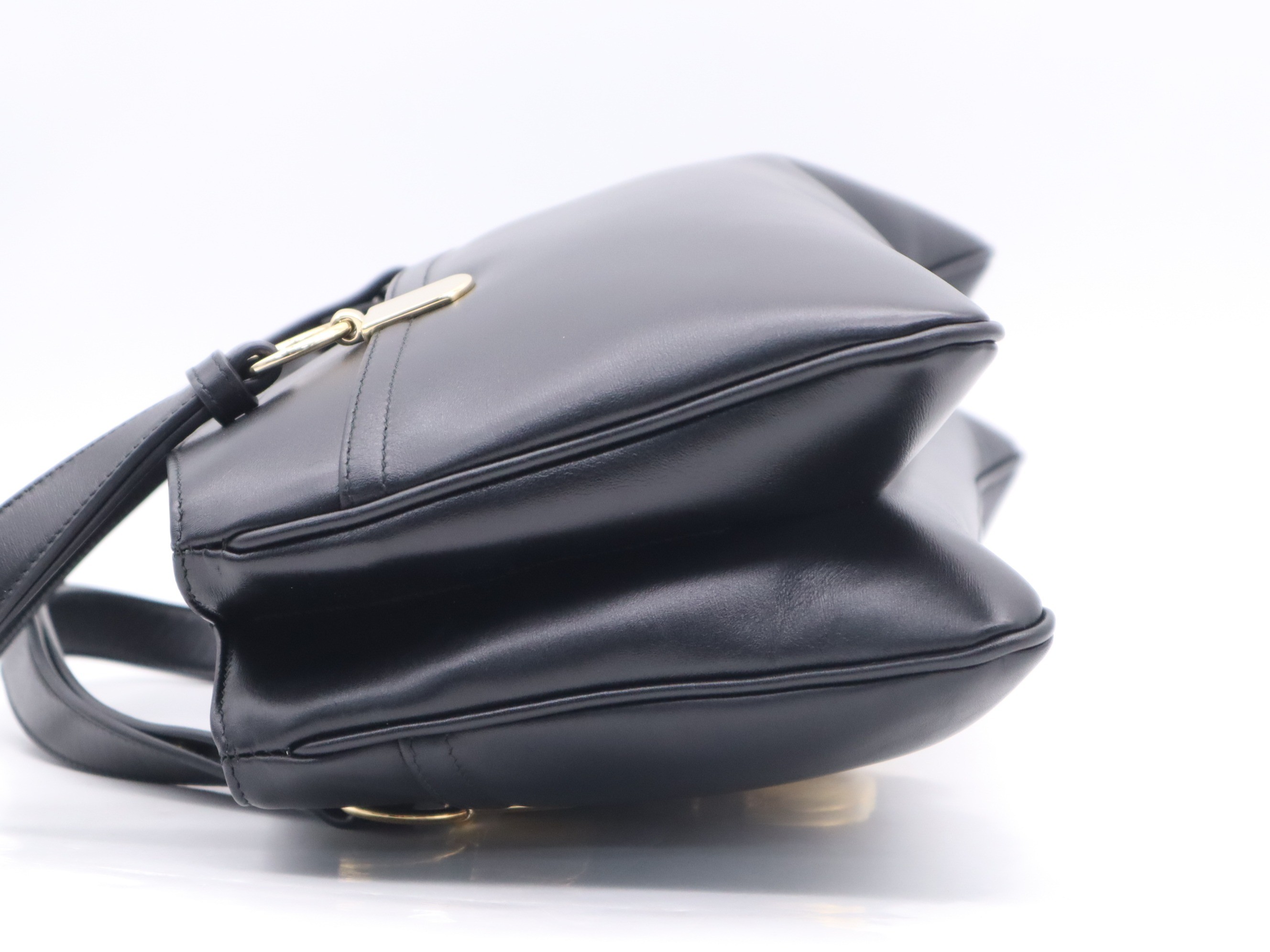 Leather GG Marmont Ally handbag, black, gold hardware. — view 3