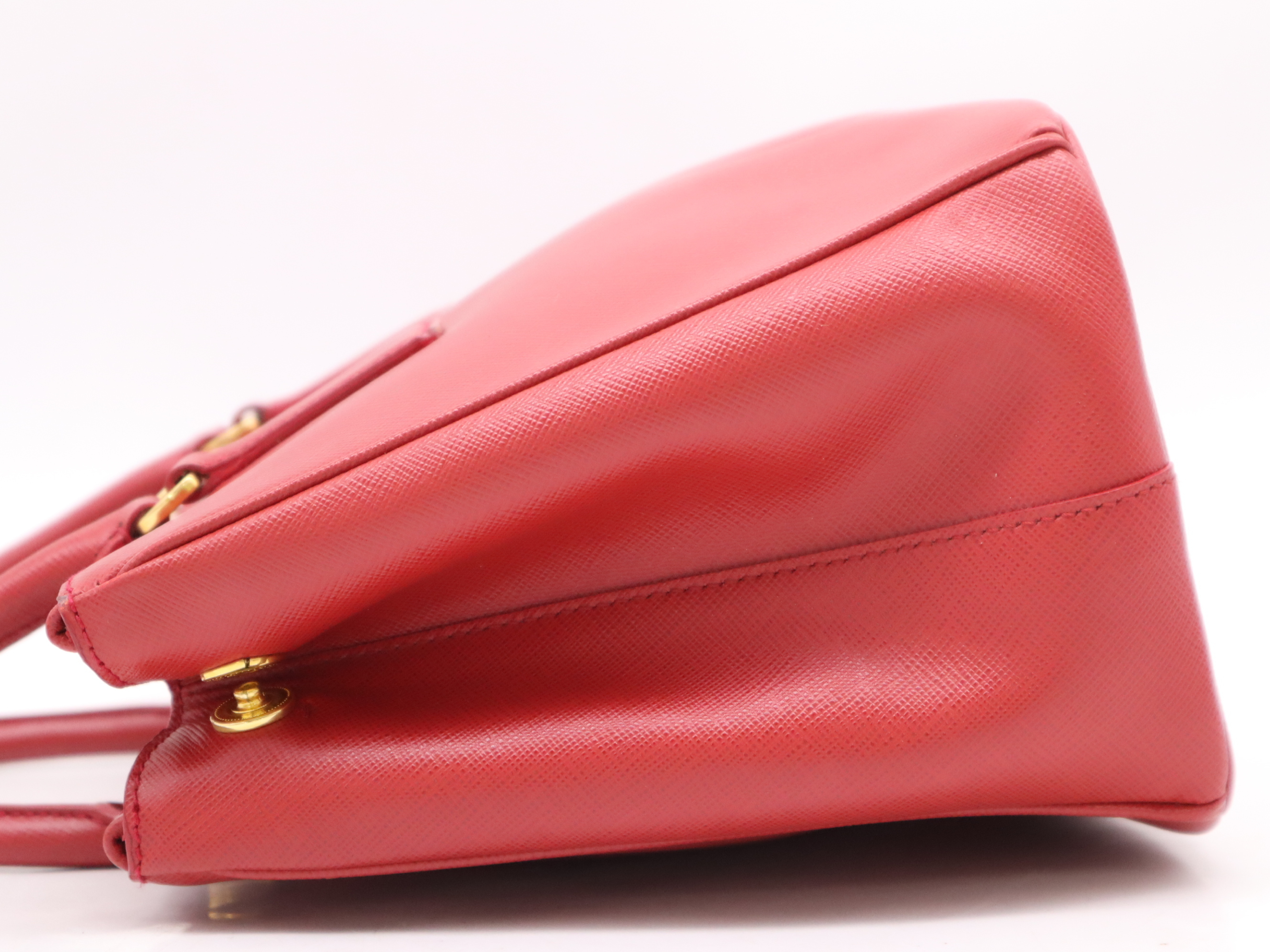 BN1801 Saffiano Galleria Small 2way Handbag Red GD Metal Fittings Shoulder Strap, Storage Bag, Crochette, Card Included Handbag — view 3