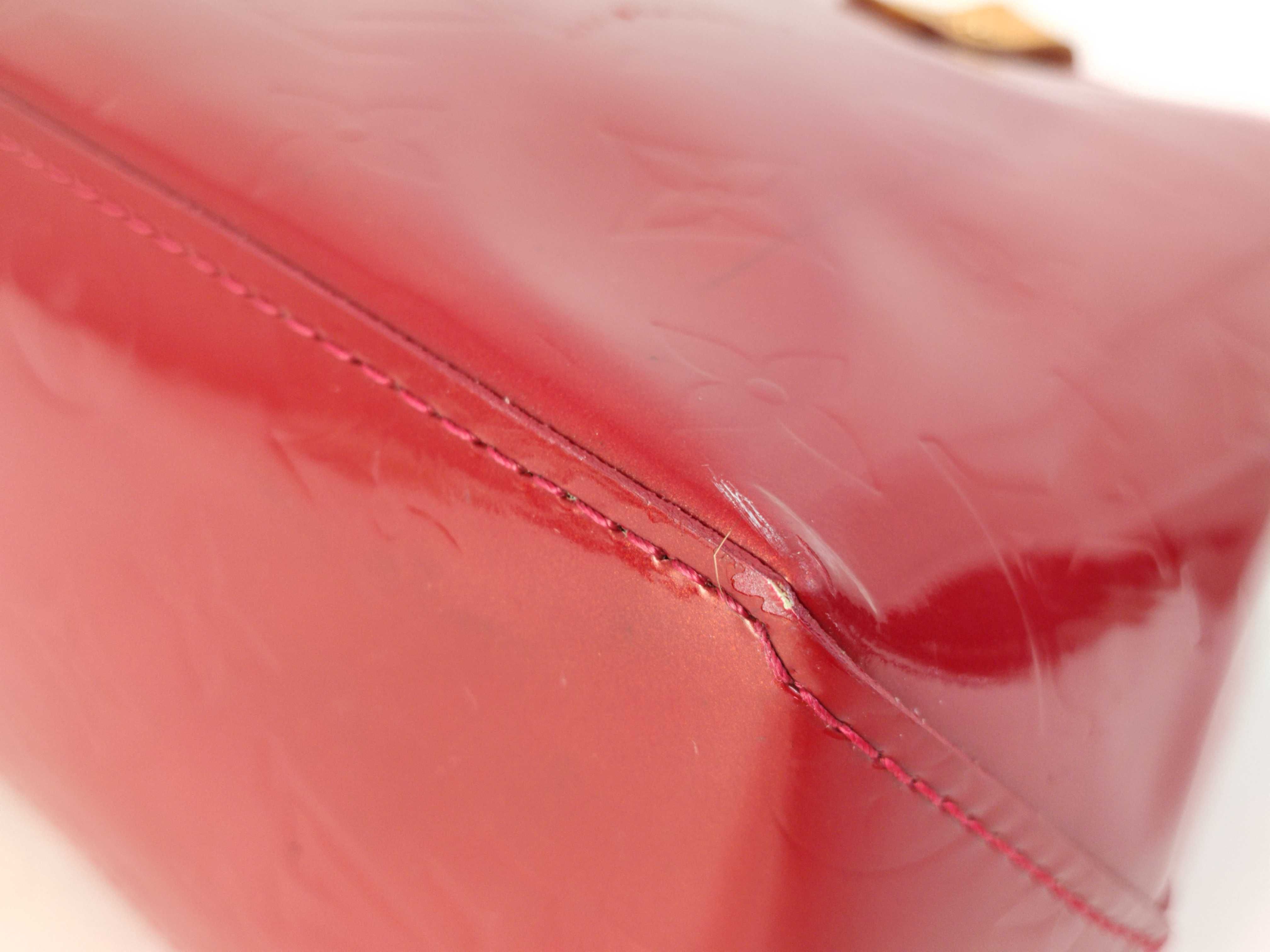 Vernis A. Louis Vuitton Vernis Lead PM Pomme d'Amour Handbag Red Handbag — view 7
