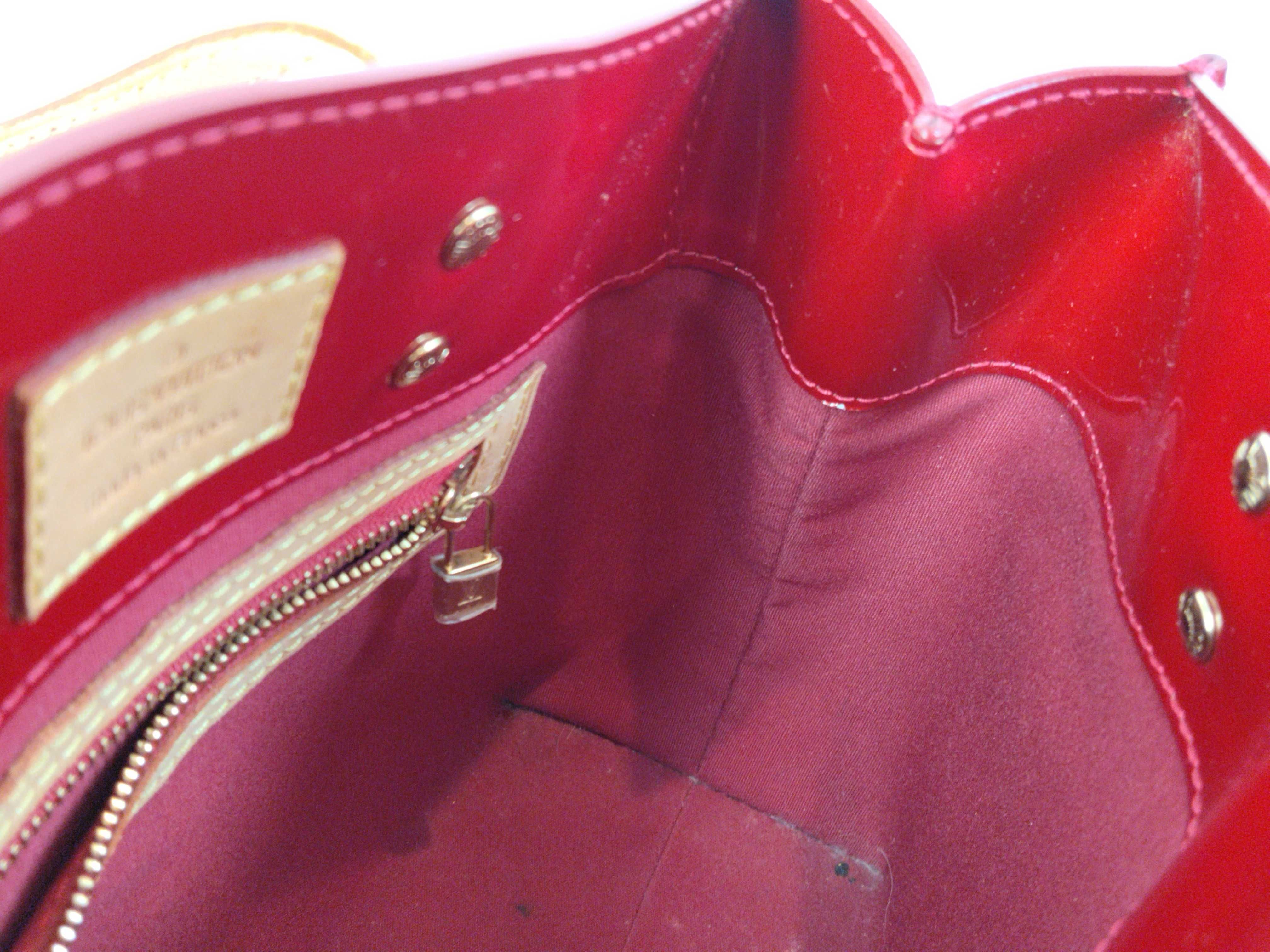 Vernis A. Louis Vuitton Vernis Lead PM Pomme d'Amour Handbag Red Handbag — view 10