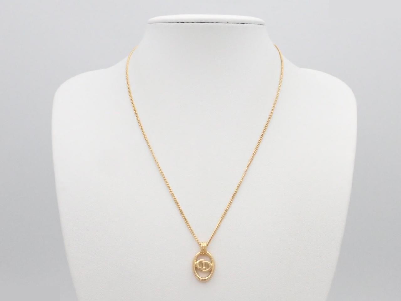 Other lines: Precious metal necklaces and pendants, chain approximately 44cm. — view 3