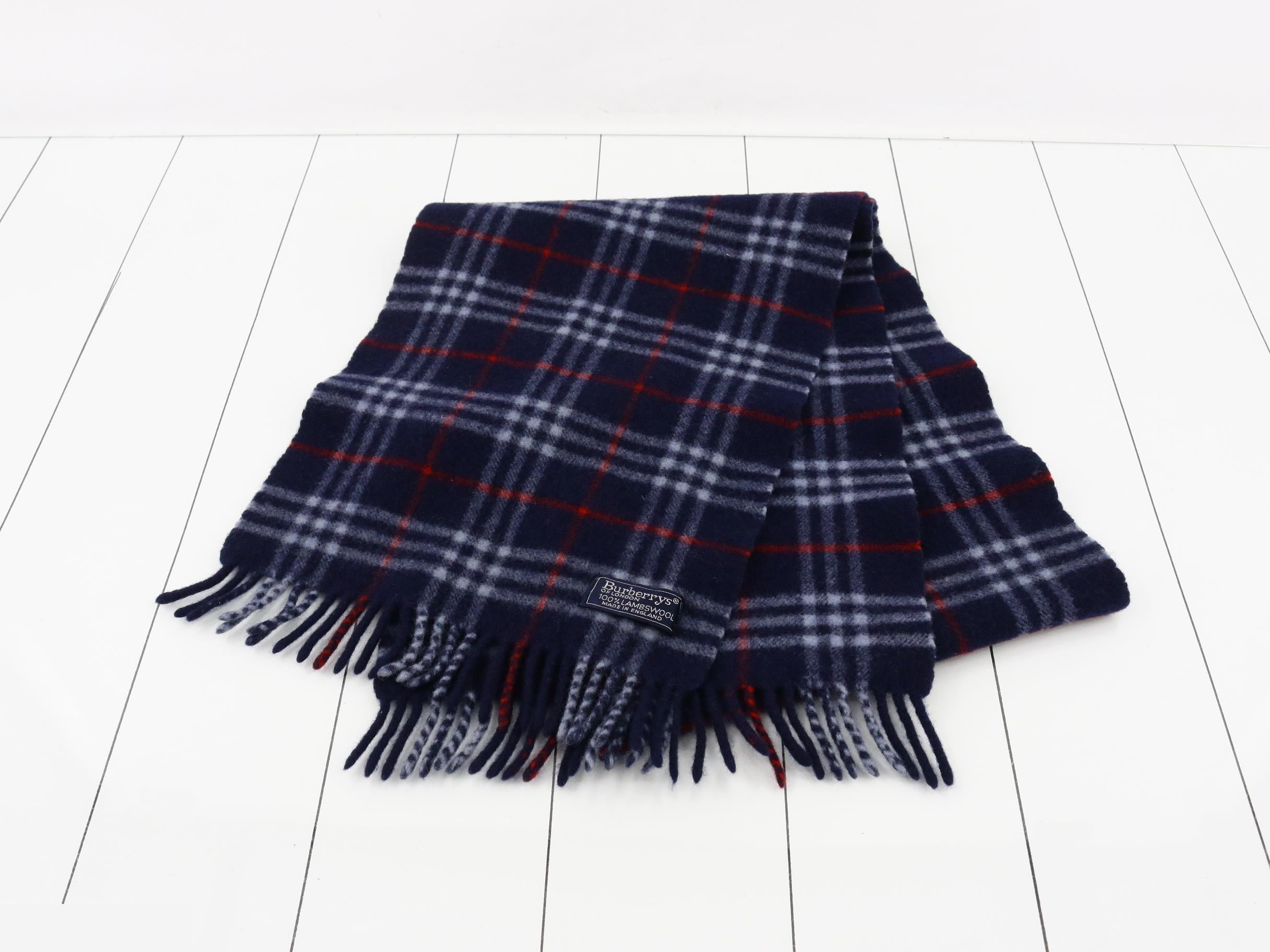 Other lines: Small items, accessories, and scarves — view 2