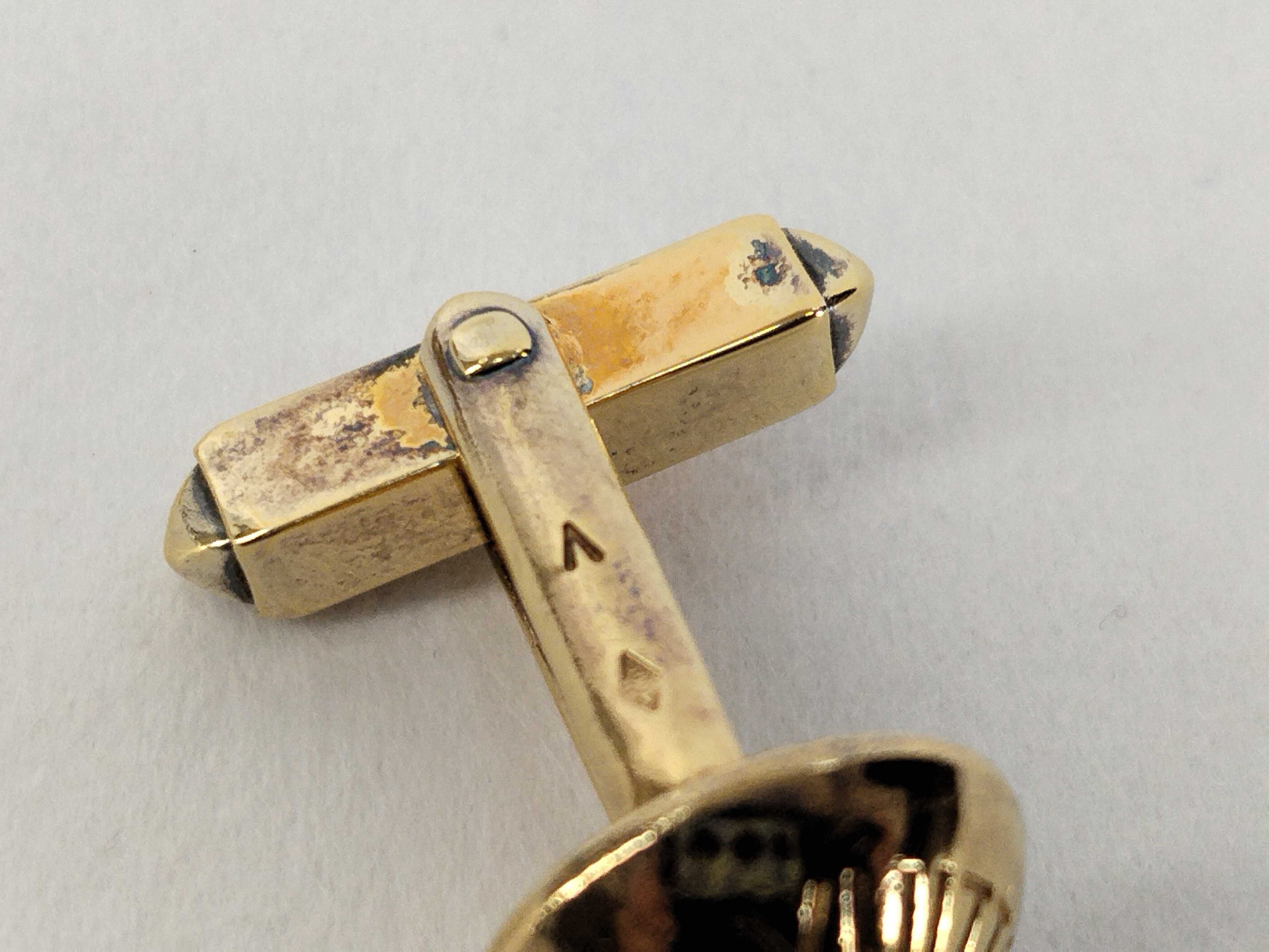 cufflinks (discolored) - Tie clip and cufflinks included. — view 8