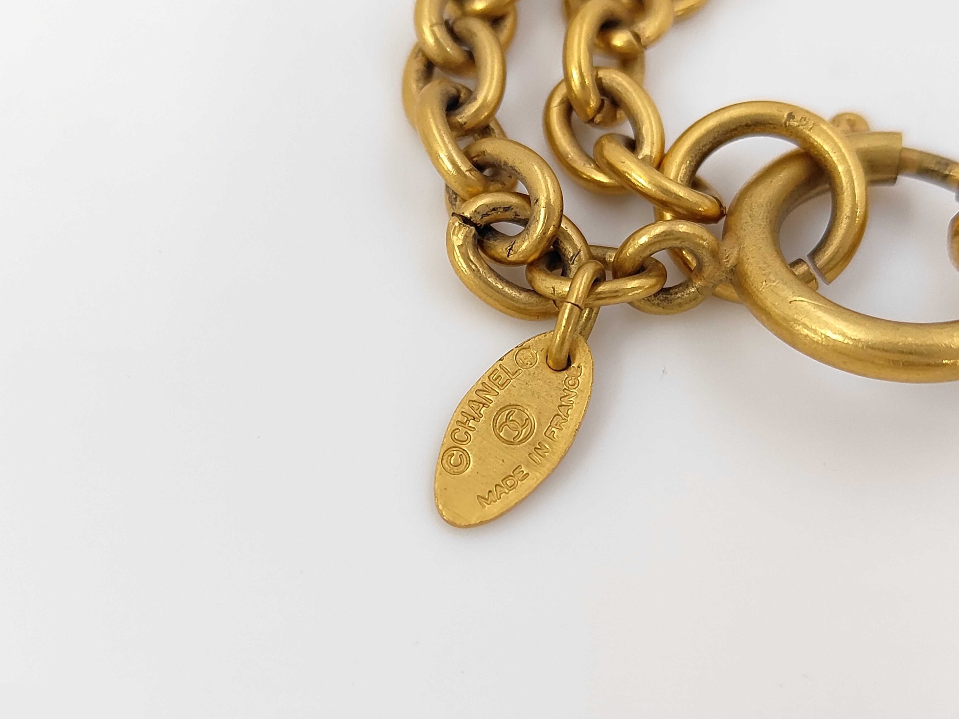 Vintage Classic Coco Mark Round Necklace (with comments) — view 5