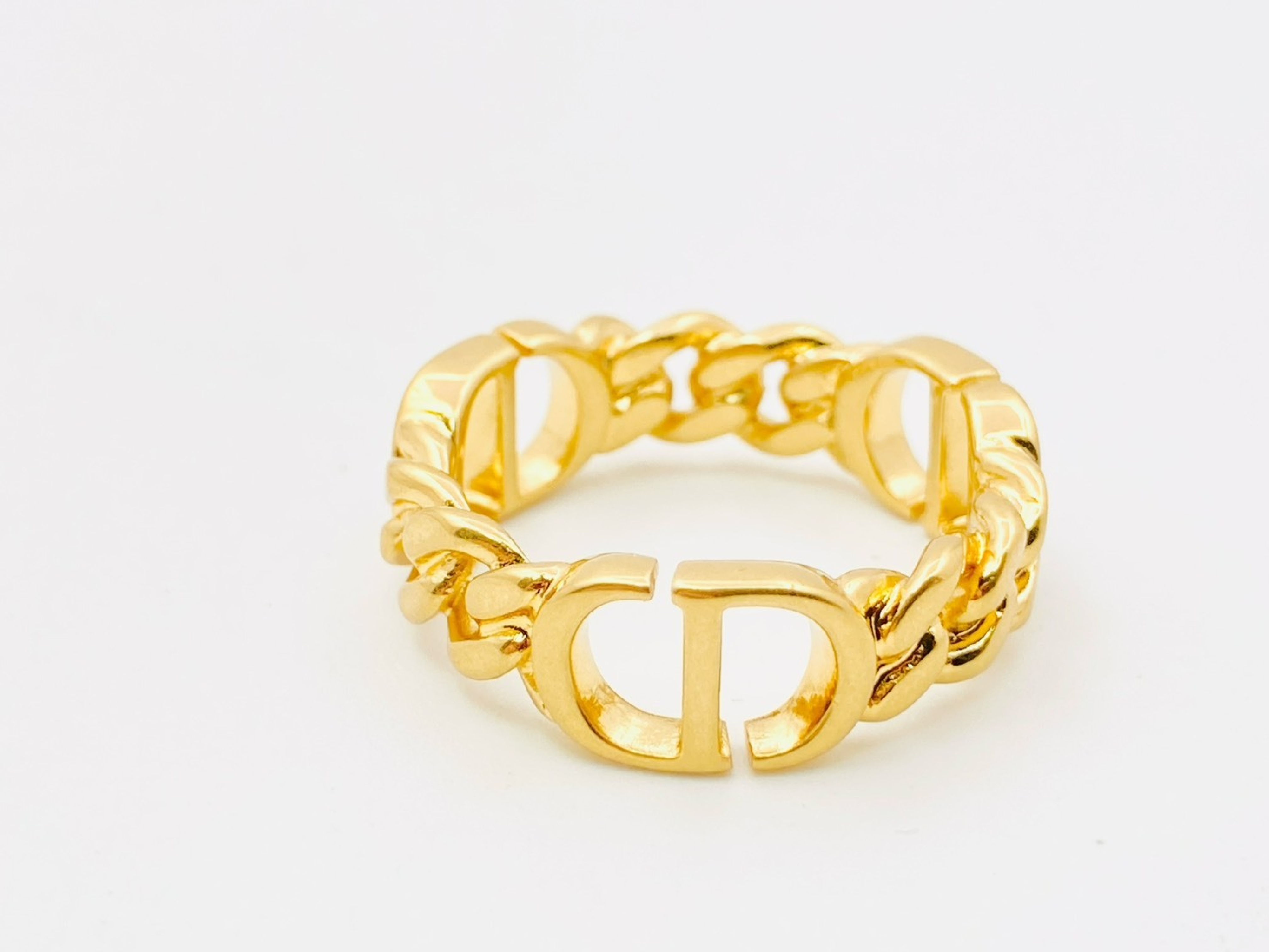 Petit CD logo chain ring, size L, gold. — view 2