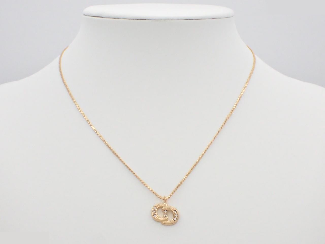 Other lines: Precious metal necklaces and pendants, chain approximately 41cm. — view 3