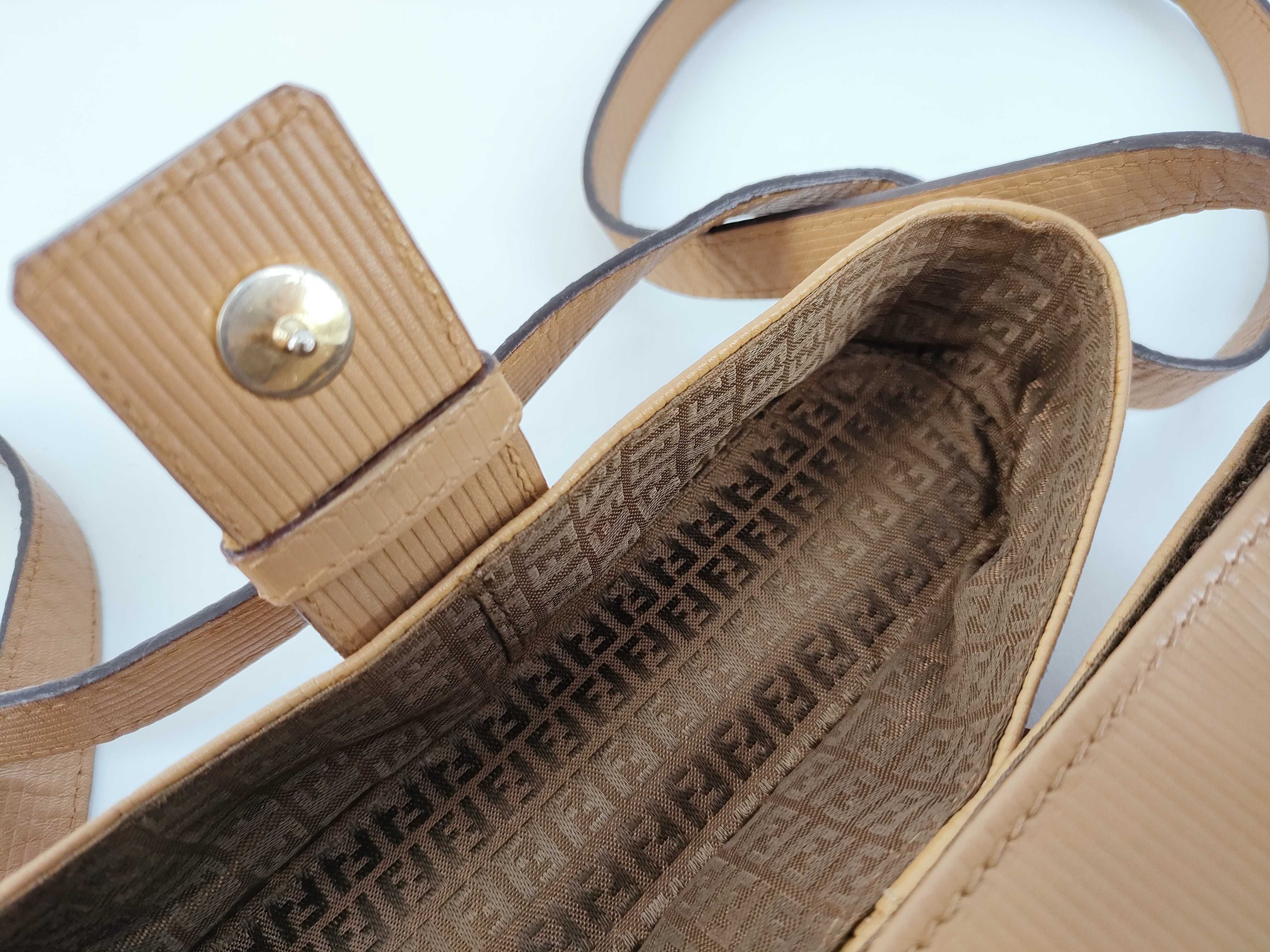 Box Bag, Light Beige Handbag — view 9