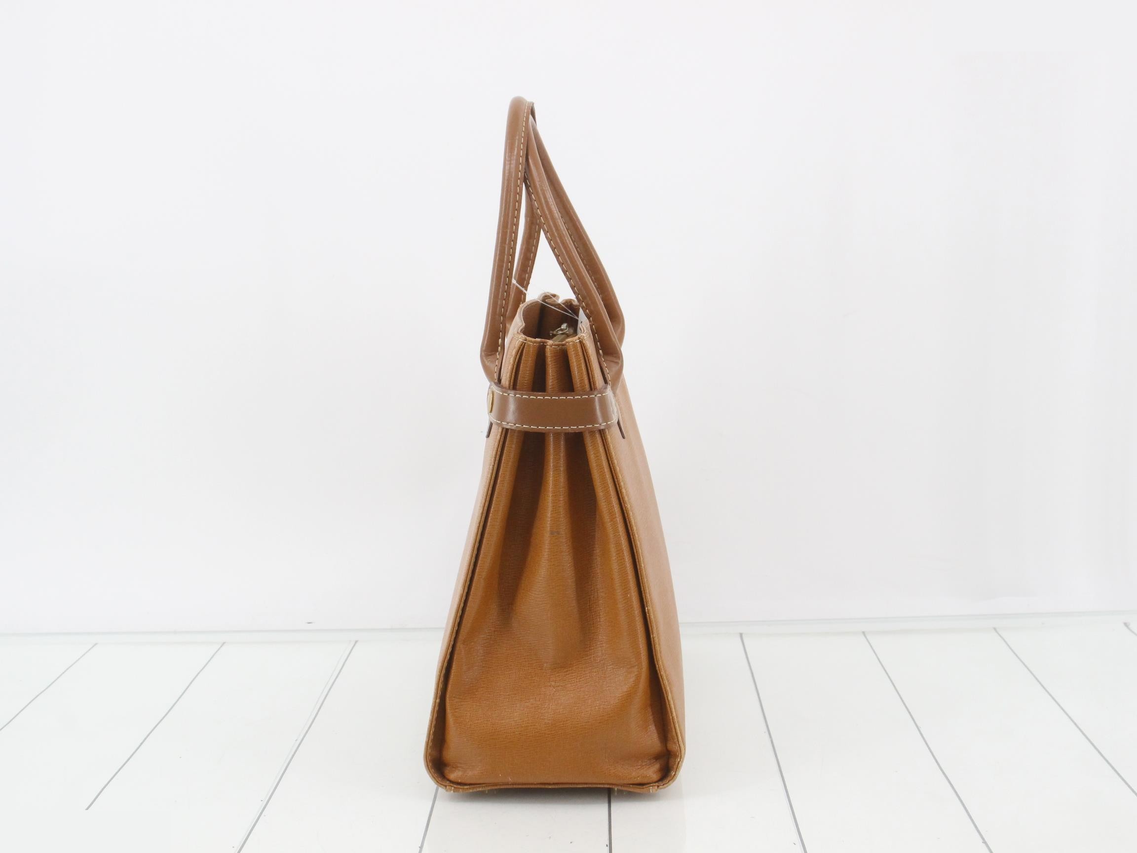handbag — view 3