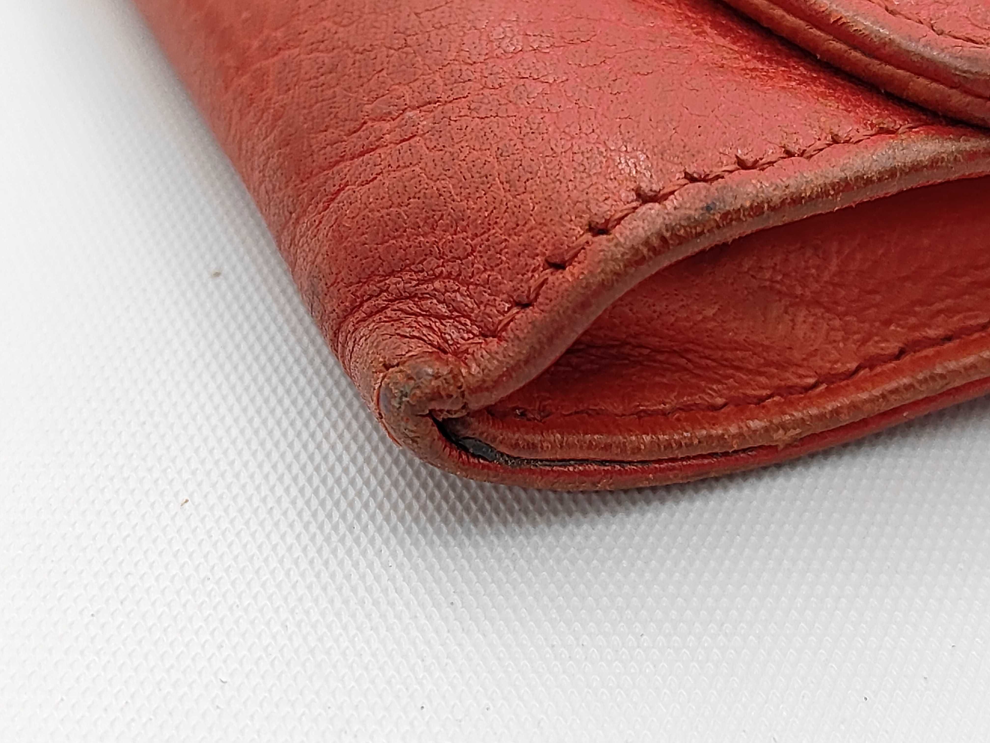 bi-fold wallet — view 8