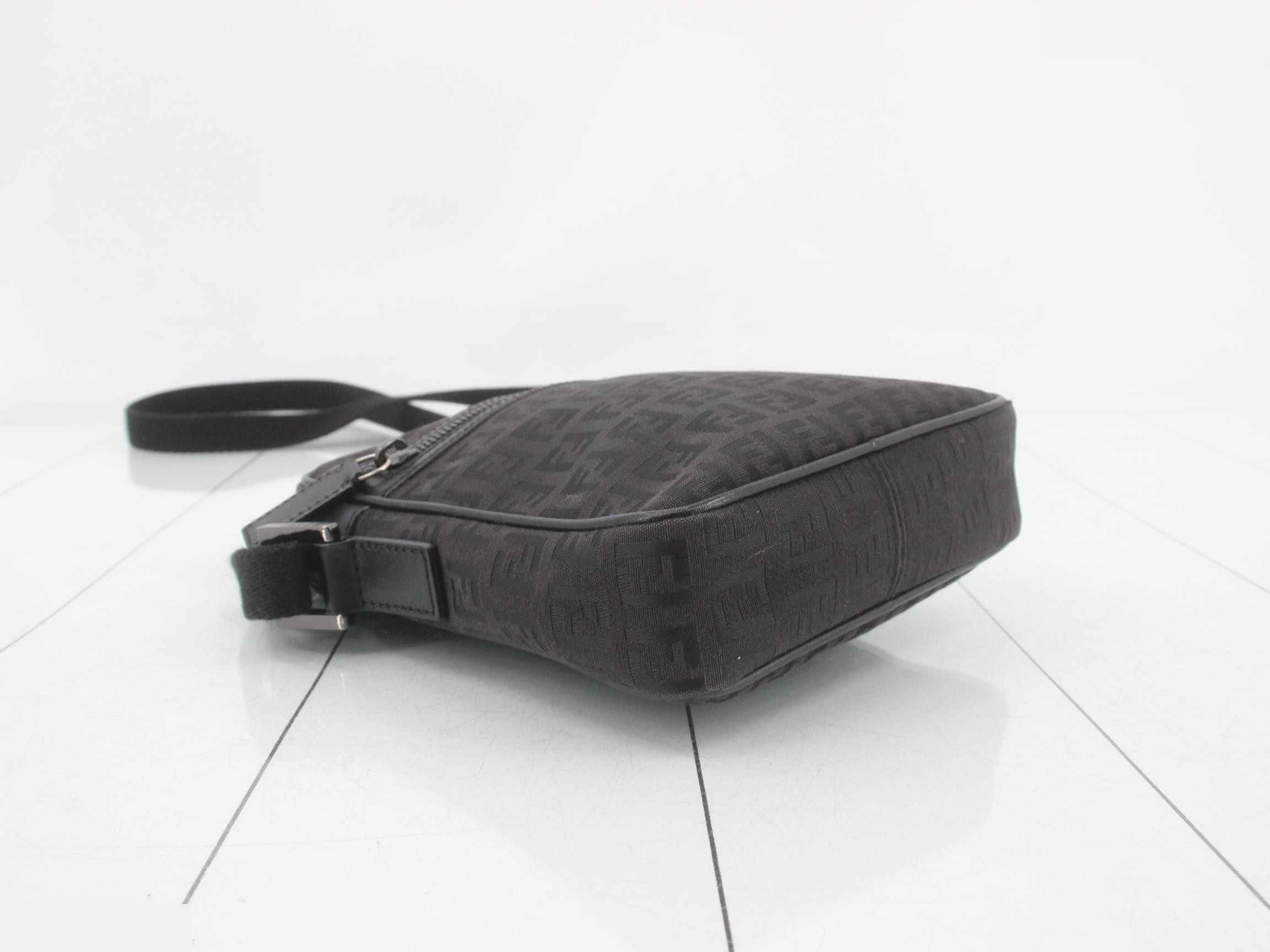 Zucchino Shoulder Bag — view 5