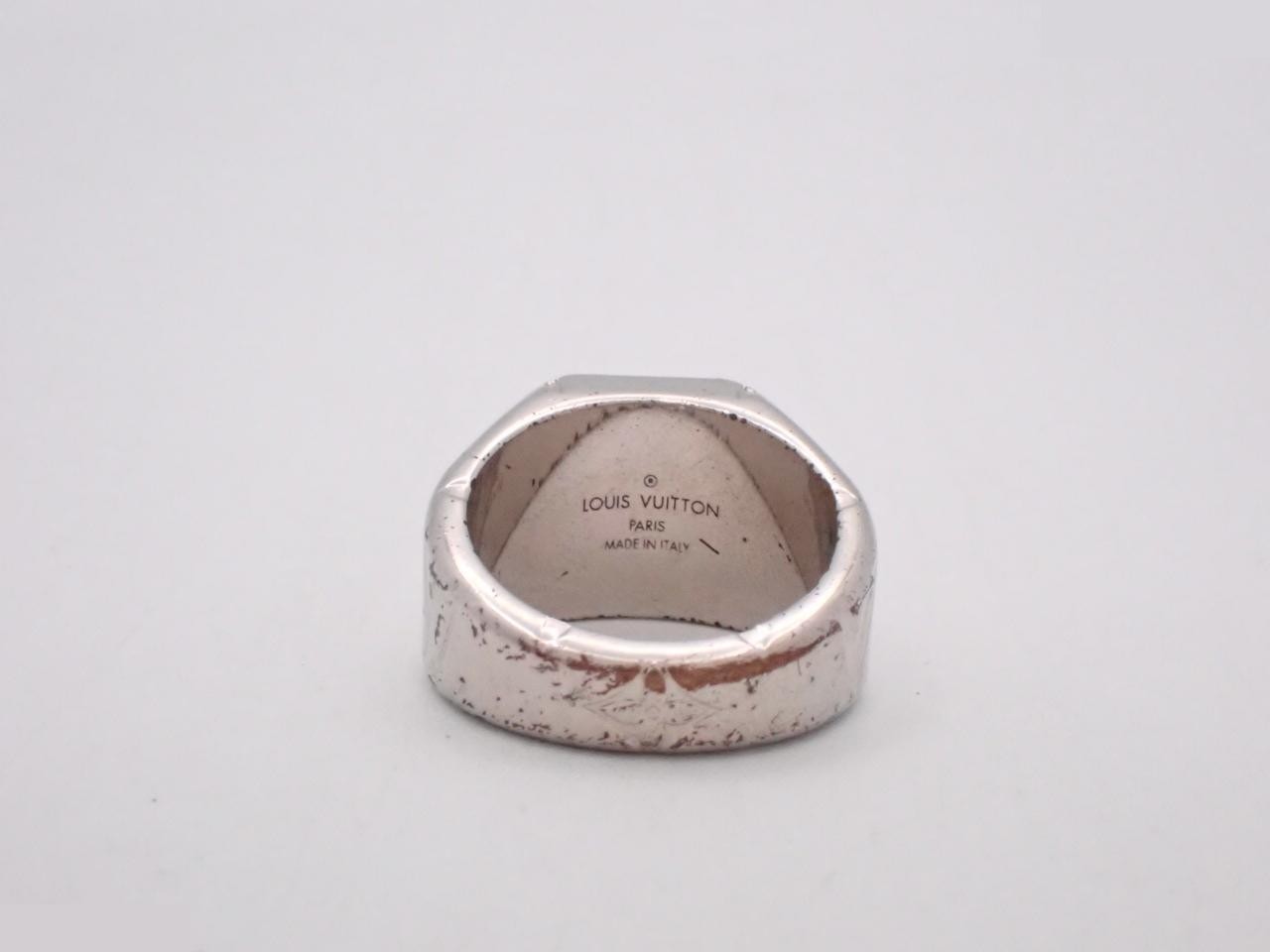 Signet ring #19 — view 2