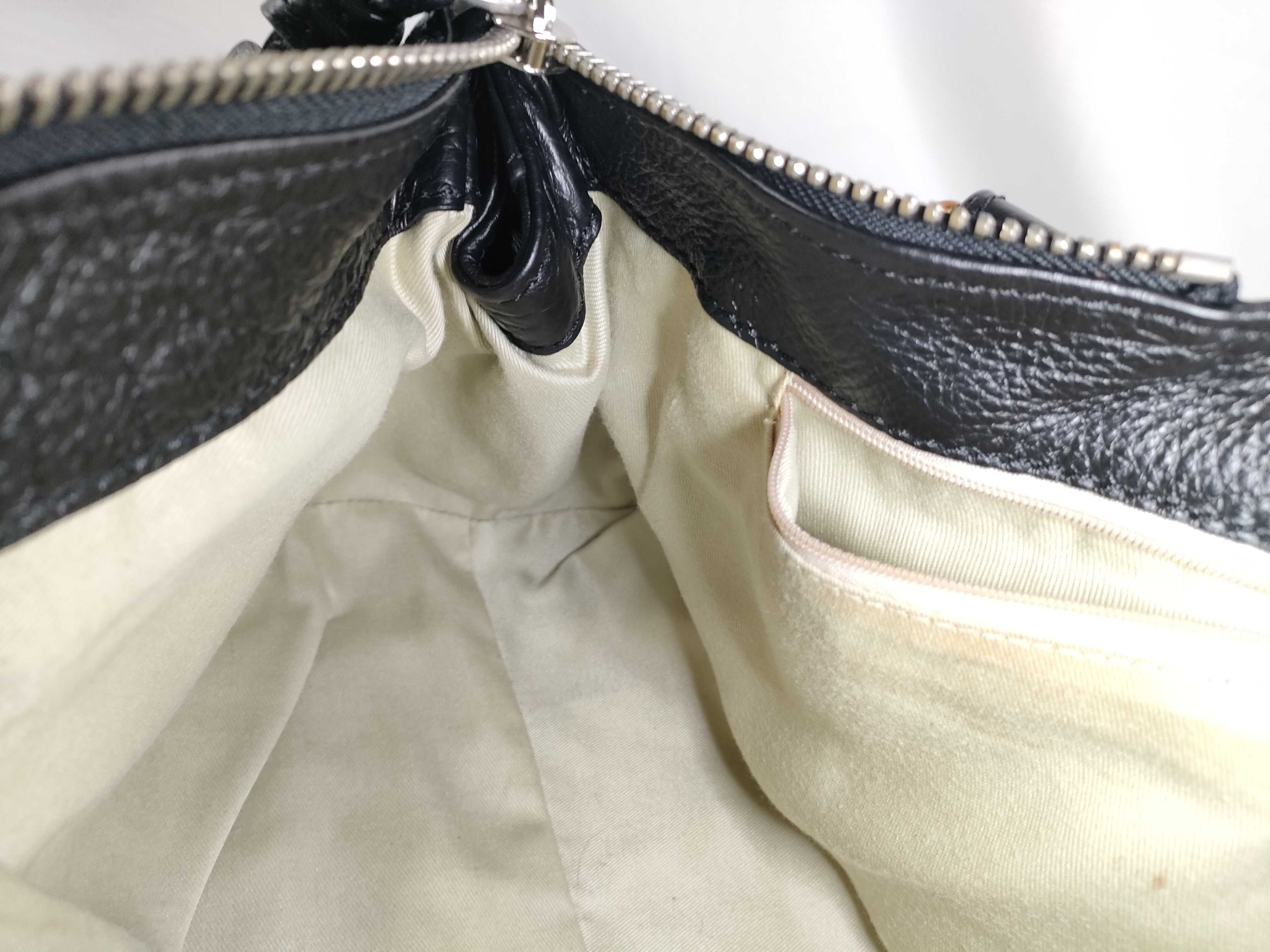 Paddington handbag with key and padlock — view 11