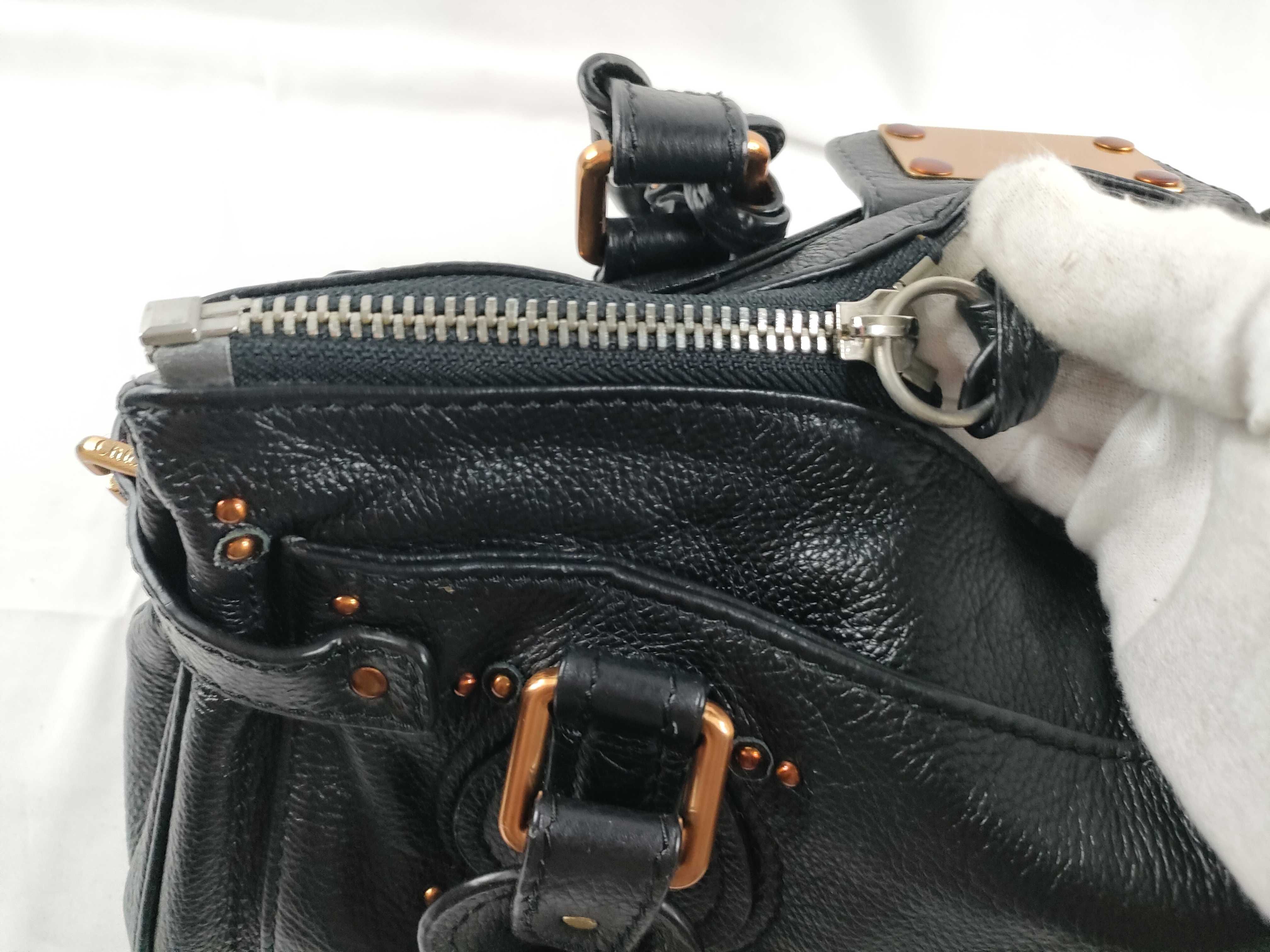 Paddington handbag with key and padlock — view 9
