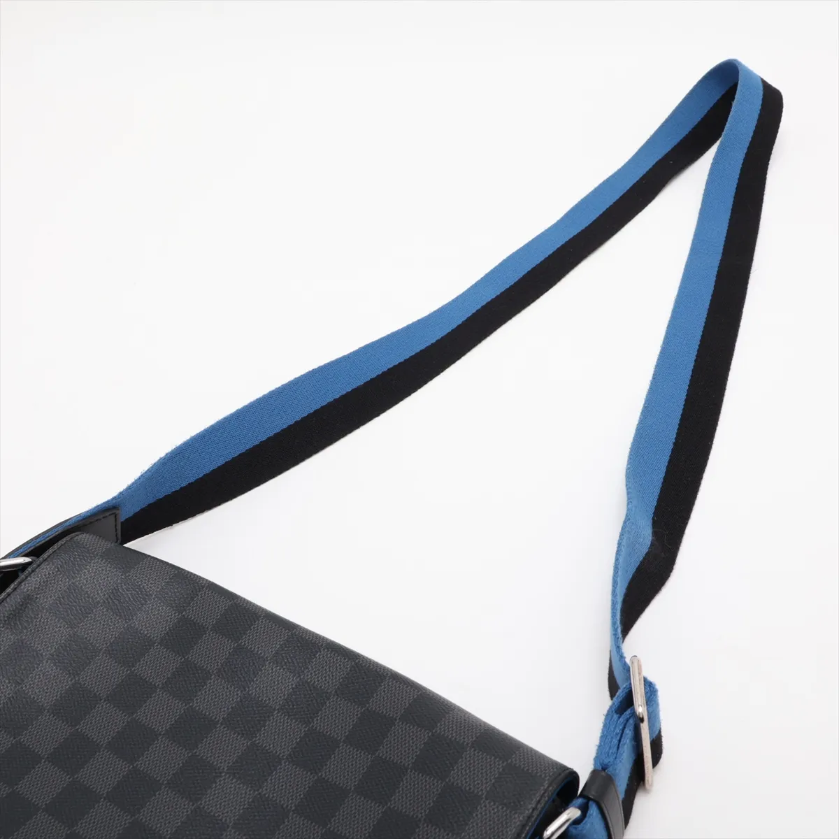 Damier Graphite District PM N42420 GI5117 Black — view 5