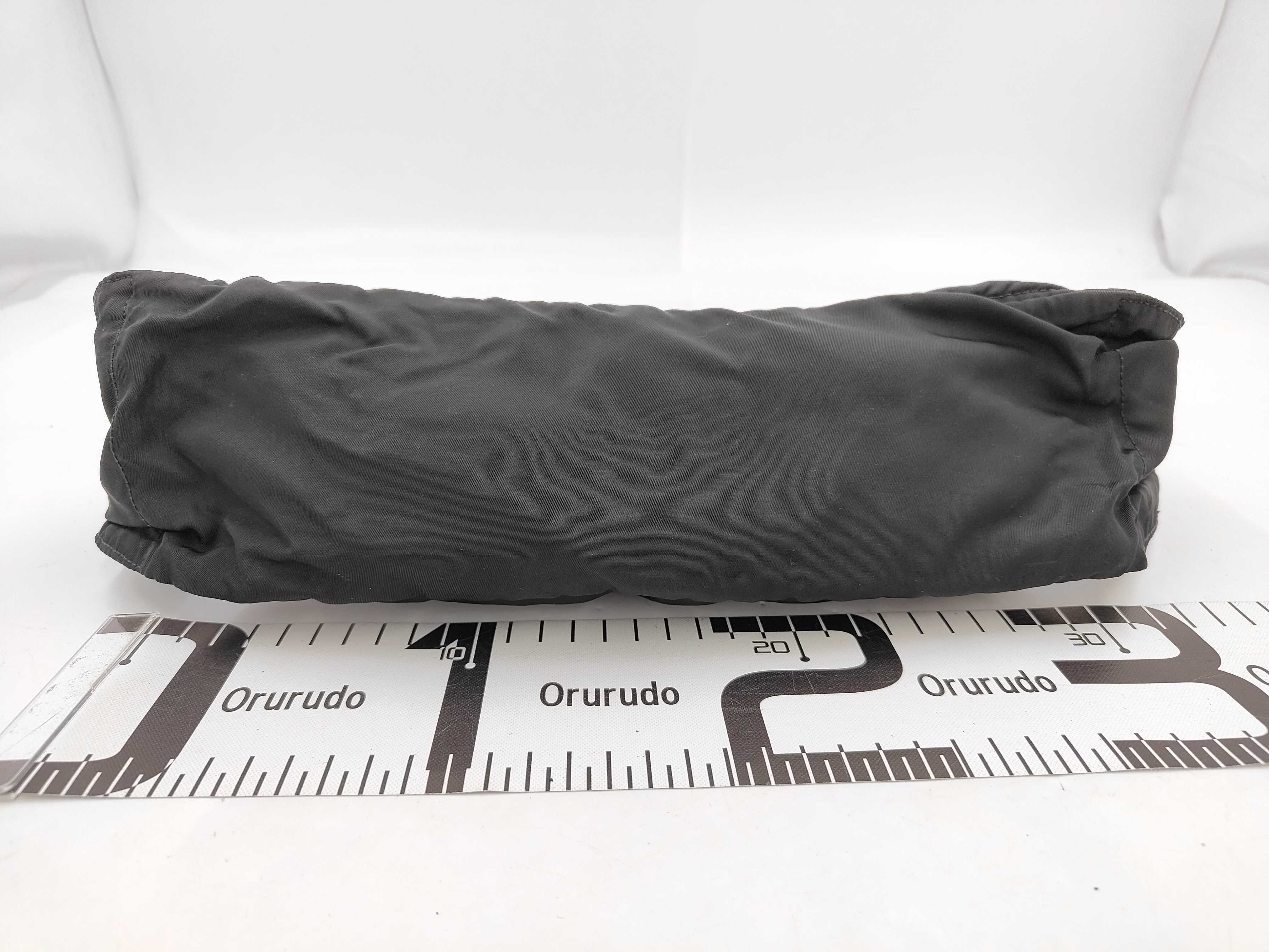 Body Bag Waist Bag — view 2