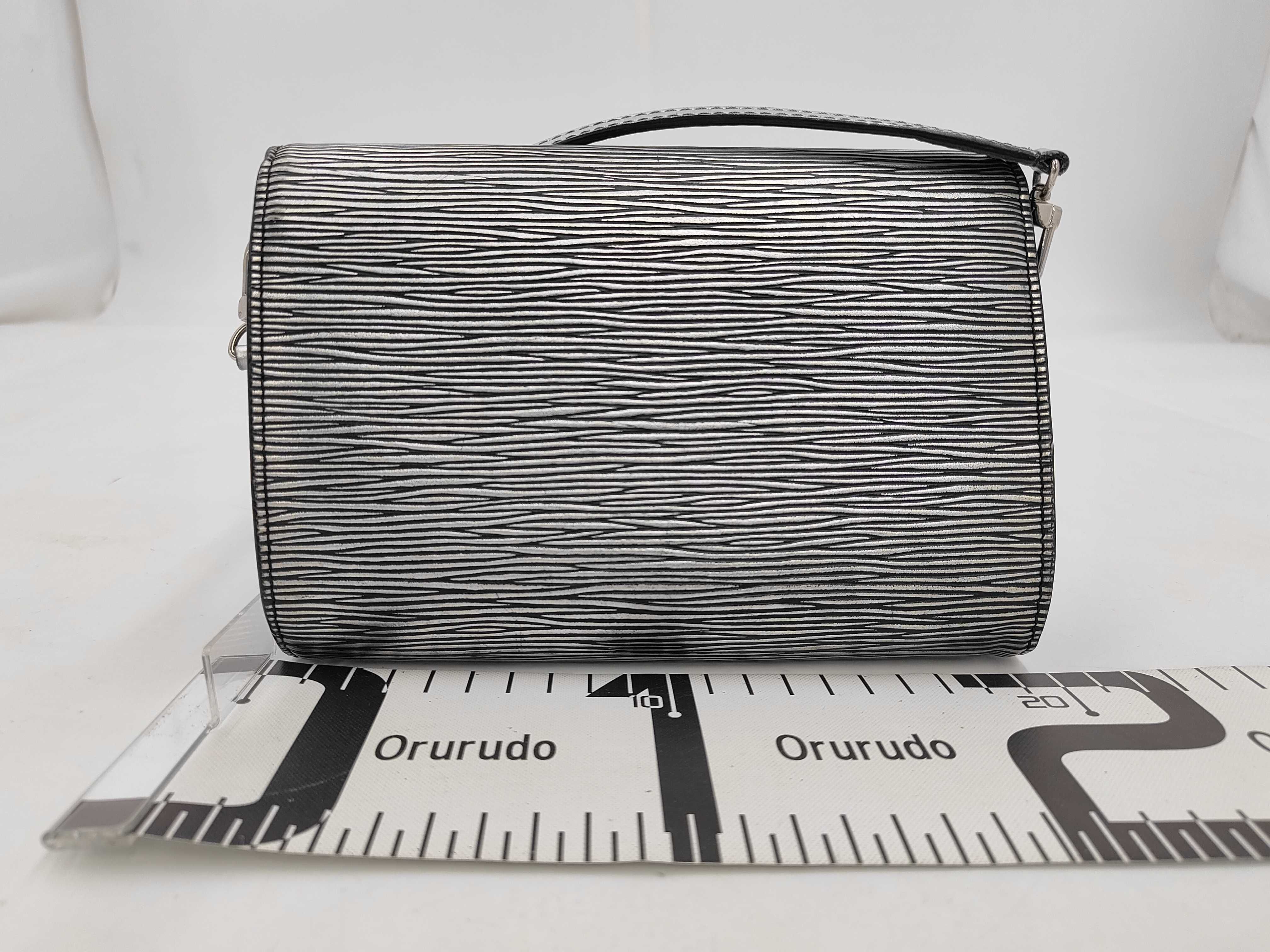 LV Bag Shoulder Bag — view 2
