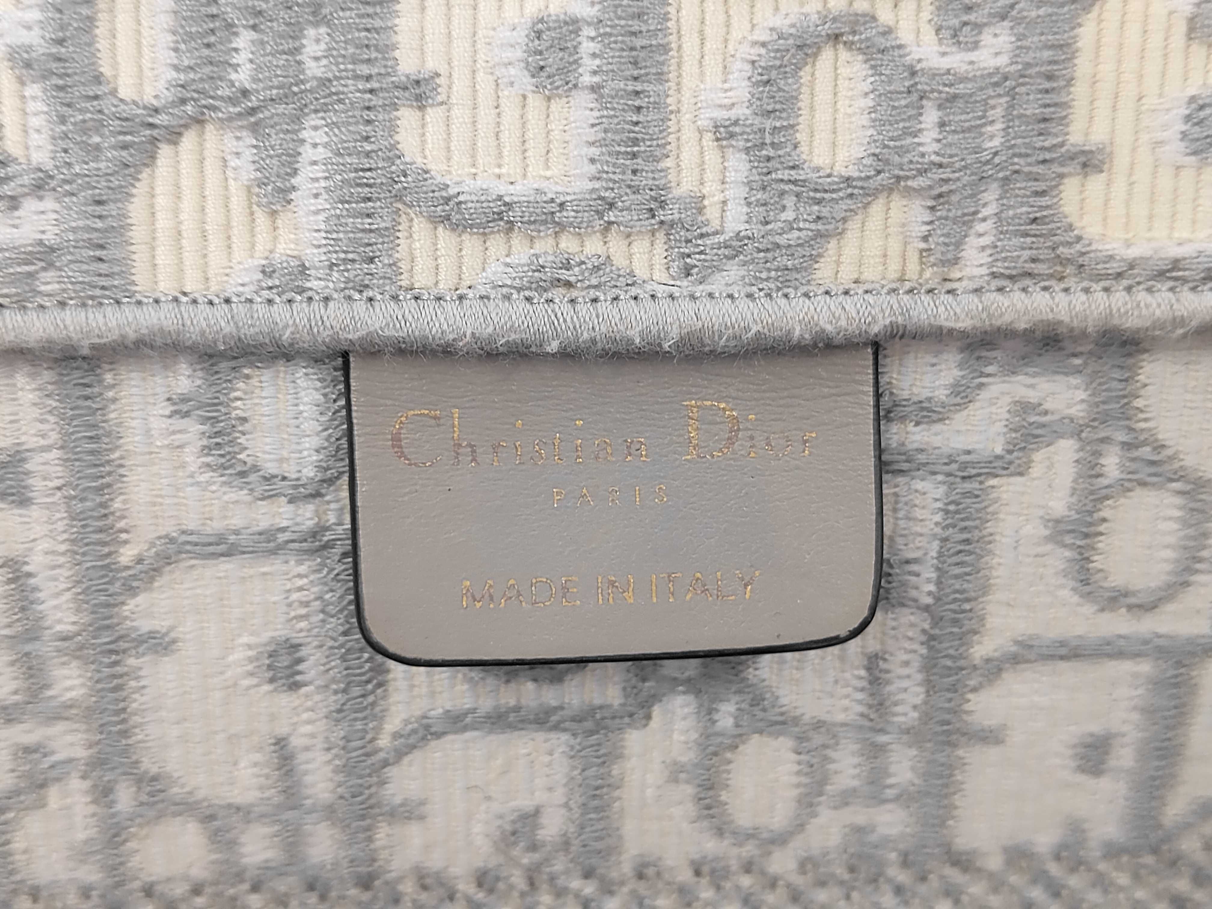 tote bag — view 10