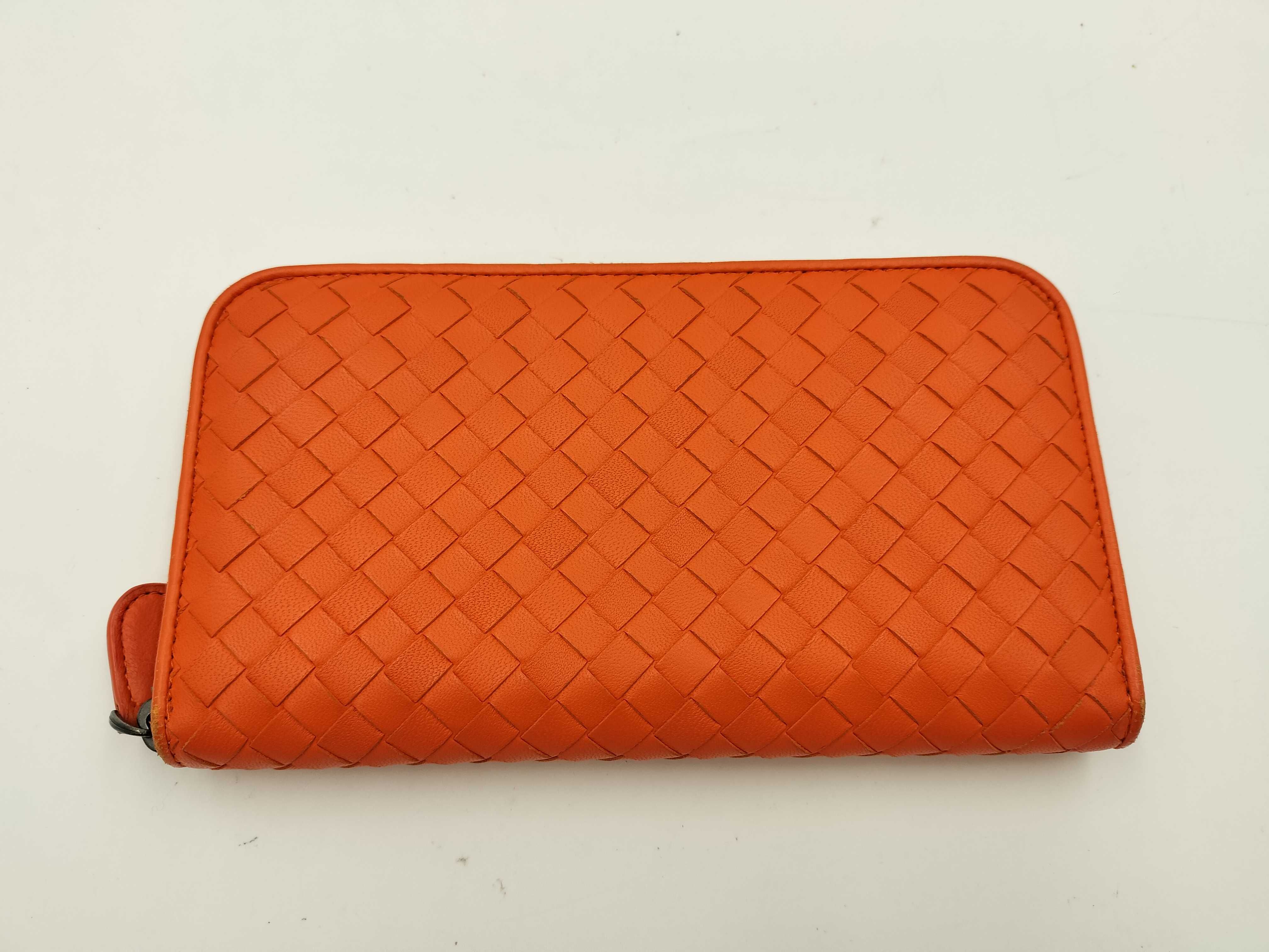 Intrecciato Round Zipper Long Wallet