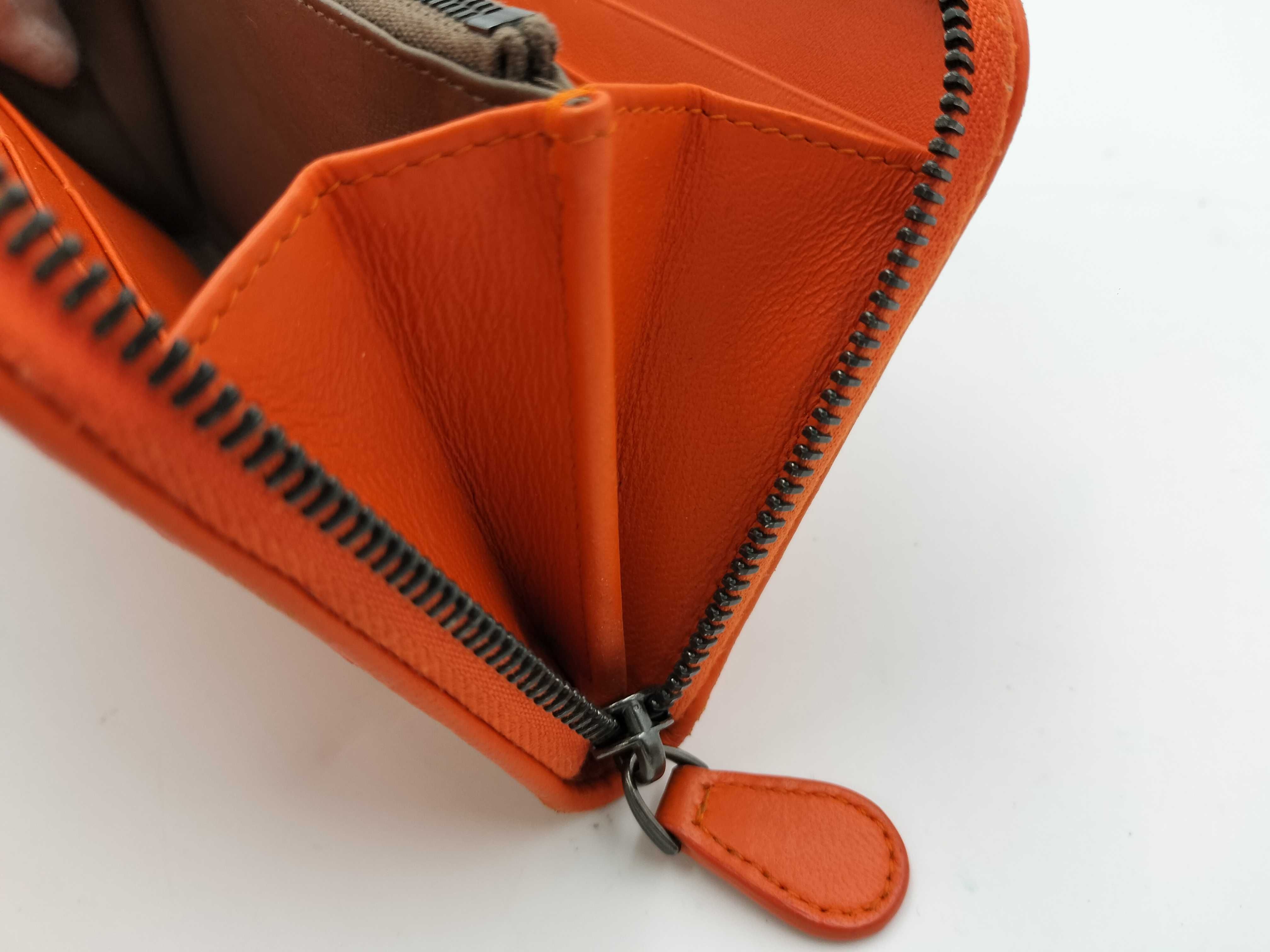 Intrecciato Round Zipper Long Wallet — view 8