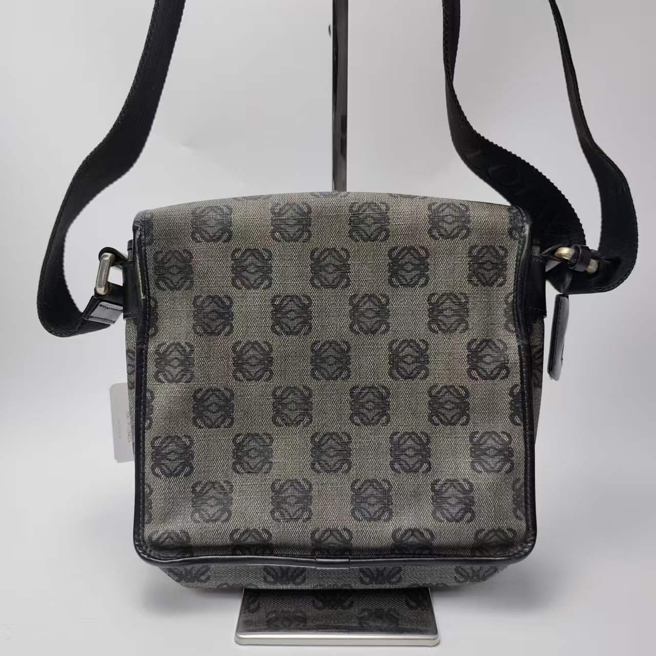 【*Shipped from: China*】LOEWE PU Shoulder Bag — view 2