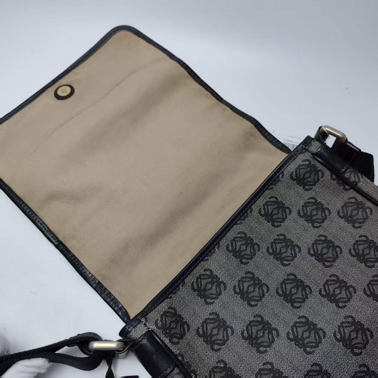 【*Shipped from: China*】LOEWE PU Shoulder Bag — view 5