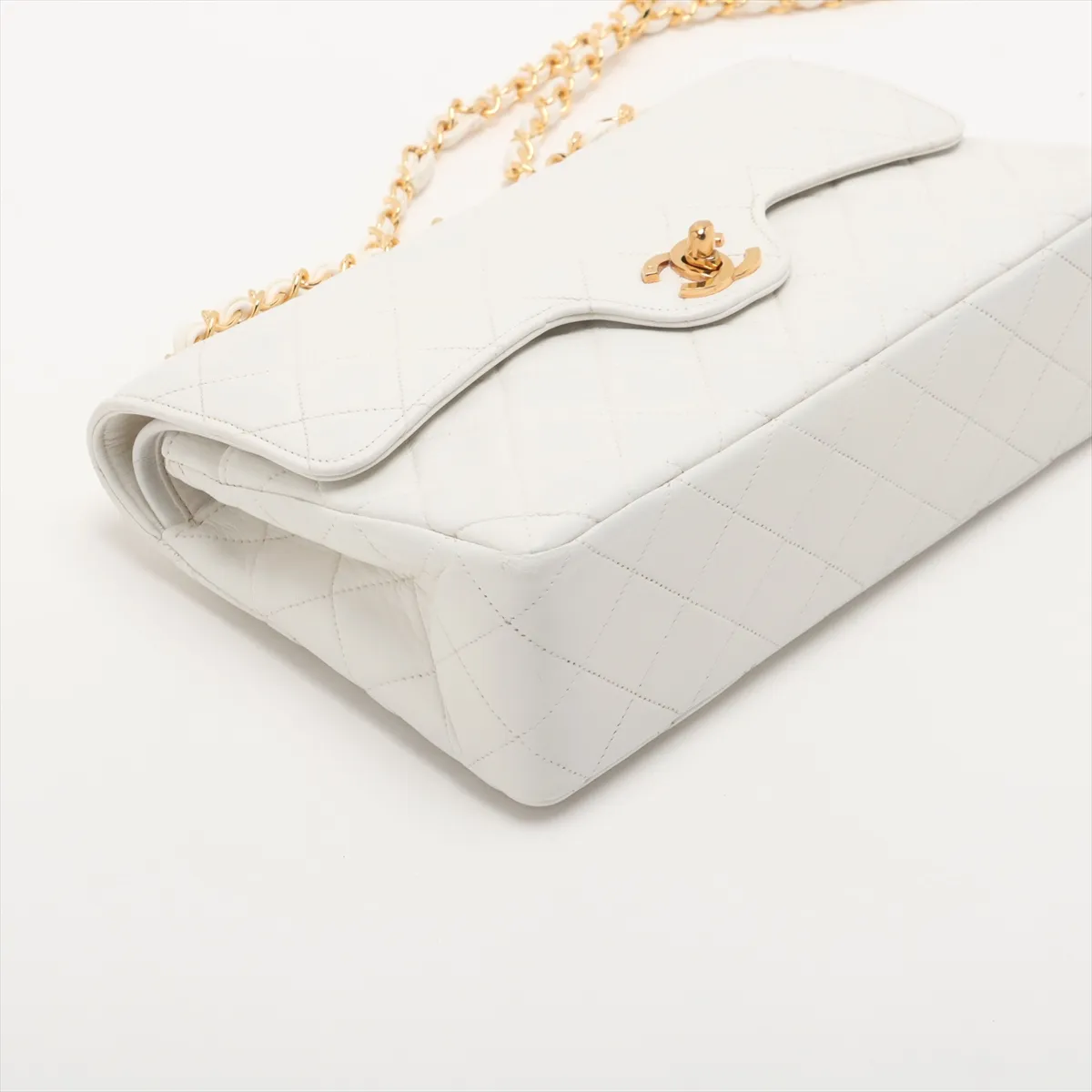 Matelassé Lambskin Double Flap Double Chain Bag, White with Gold Hardware, 0261916 (Serial Number 0-series), No Pull Strap — view 4