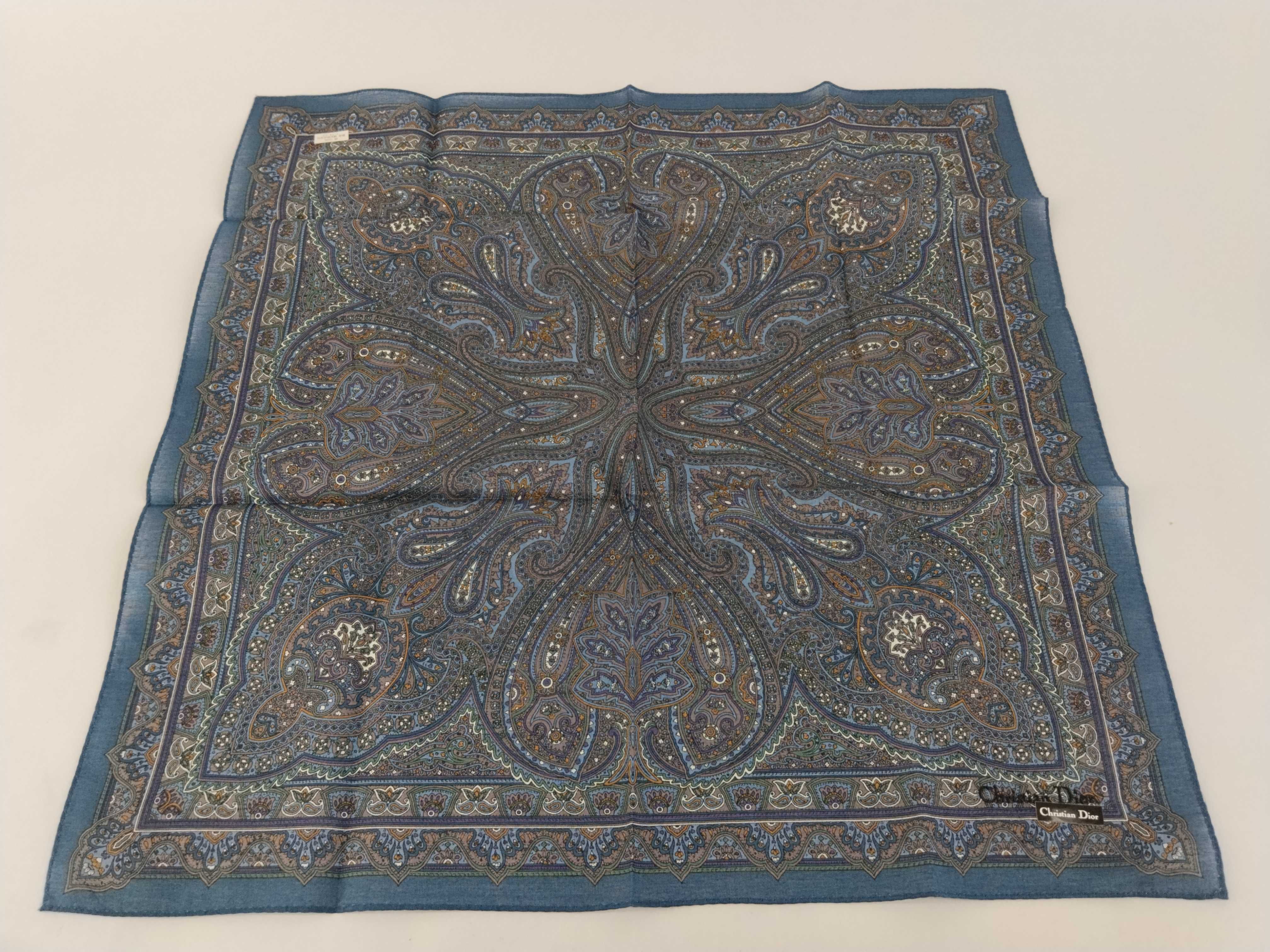 handkerchief/scarf, unused, logo embroidery, paisley pattern, navy, other accessories.