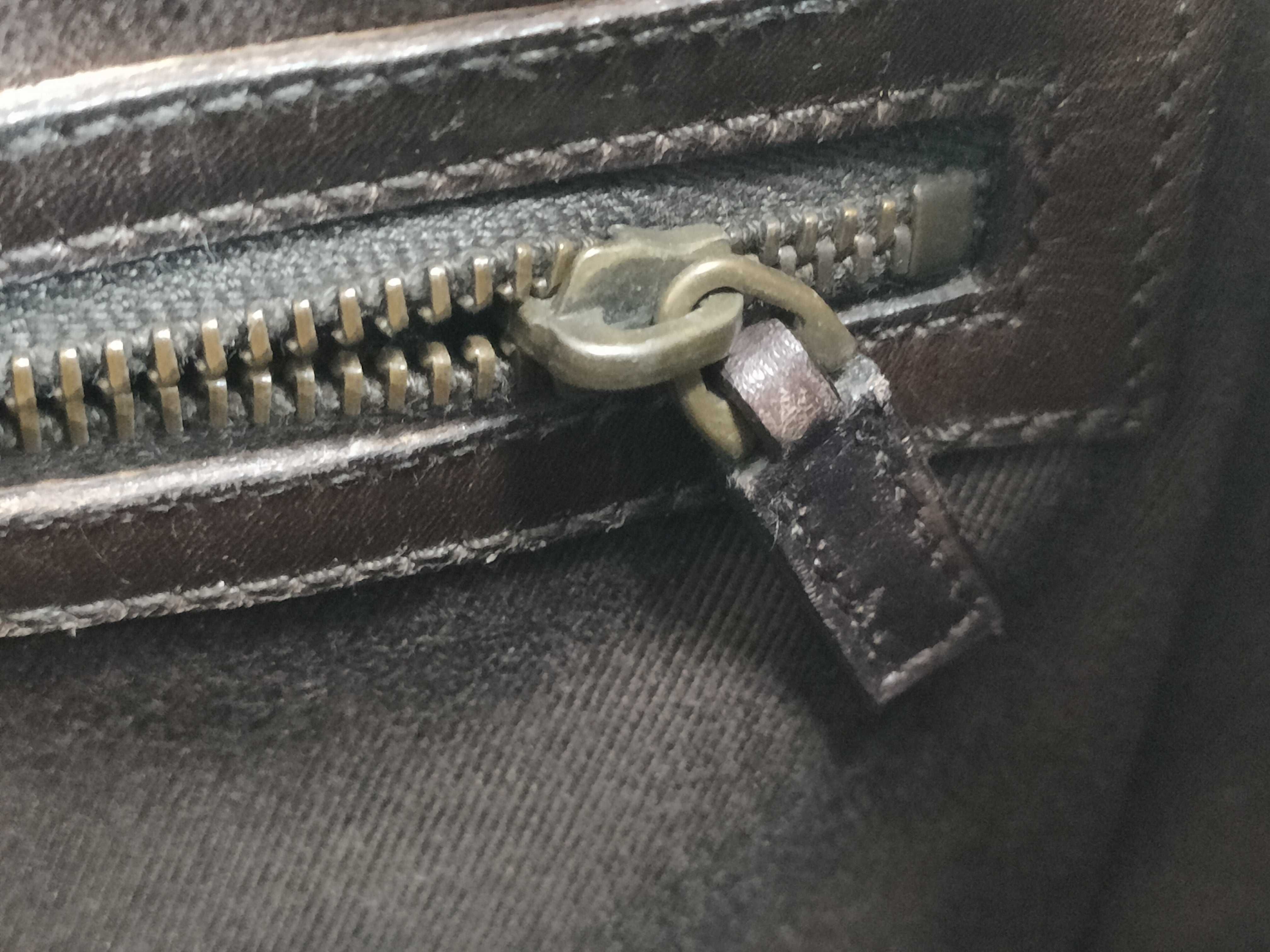 GG Canvas Handbag — view 14