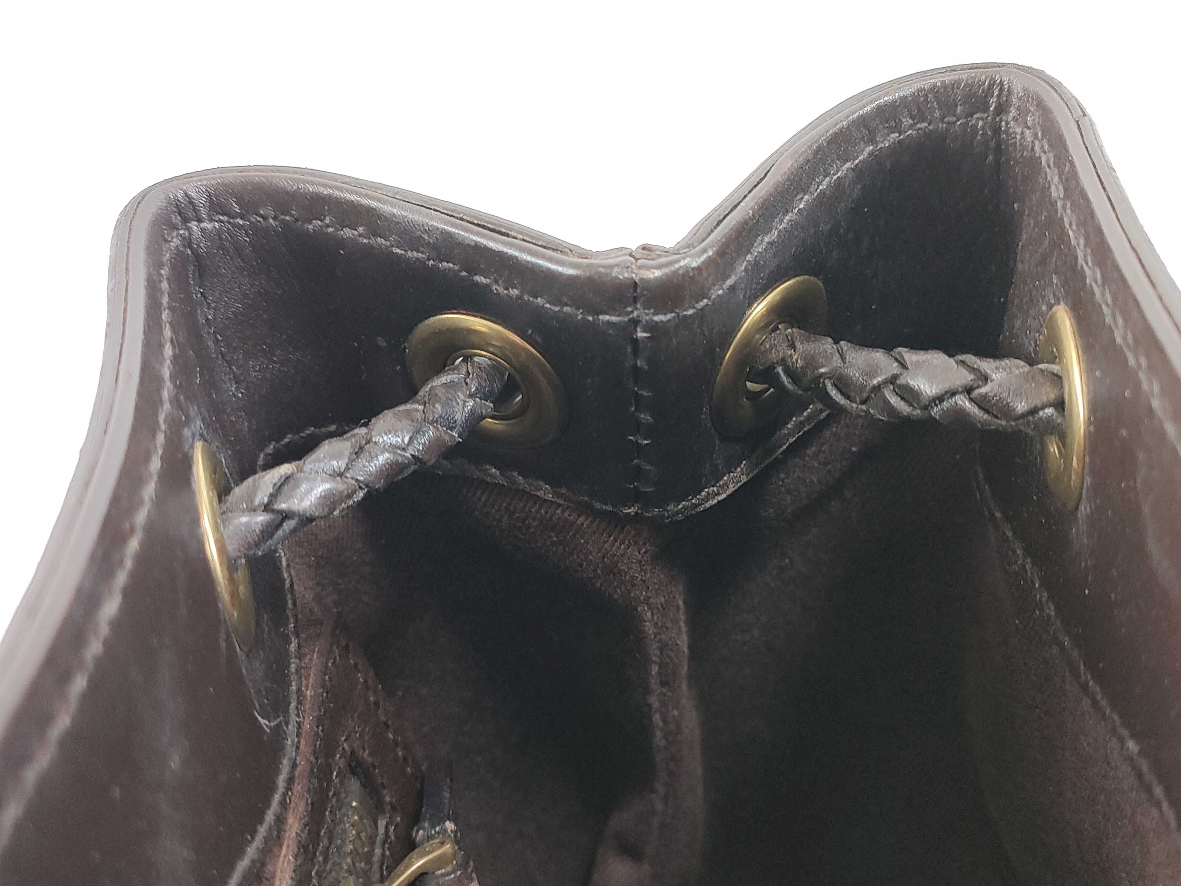GG Canvas Handbag — view 8