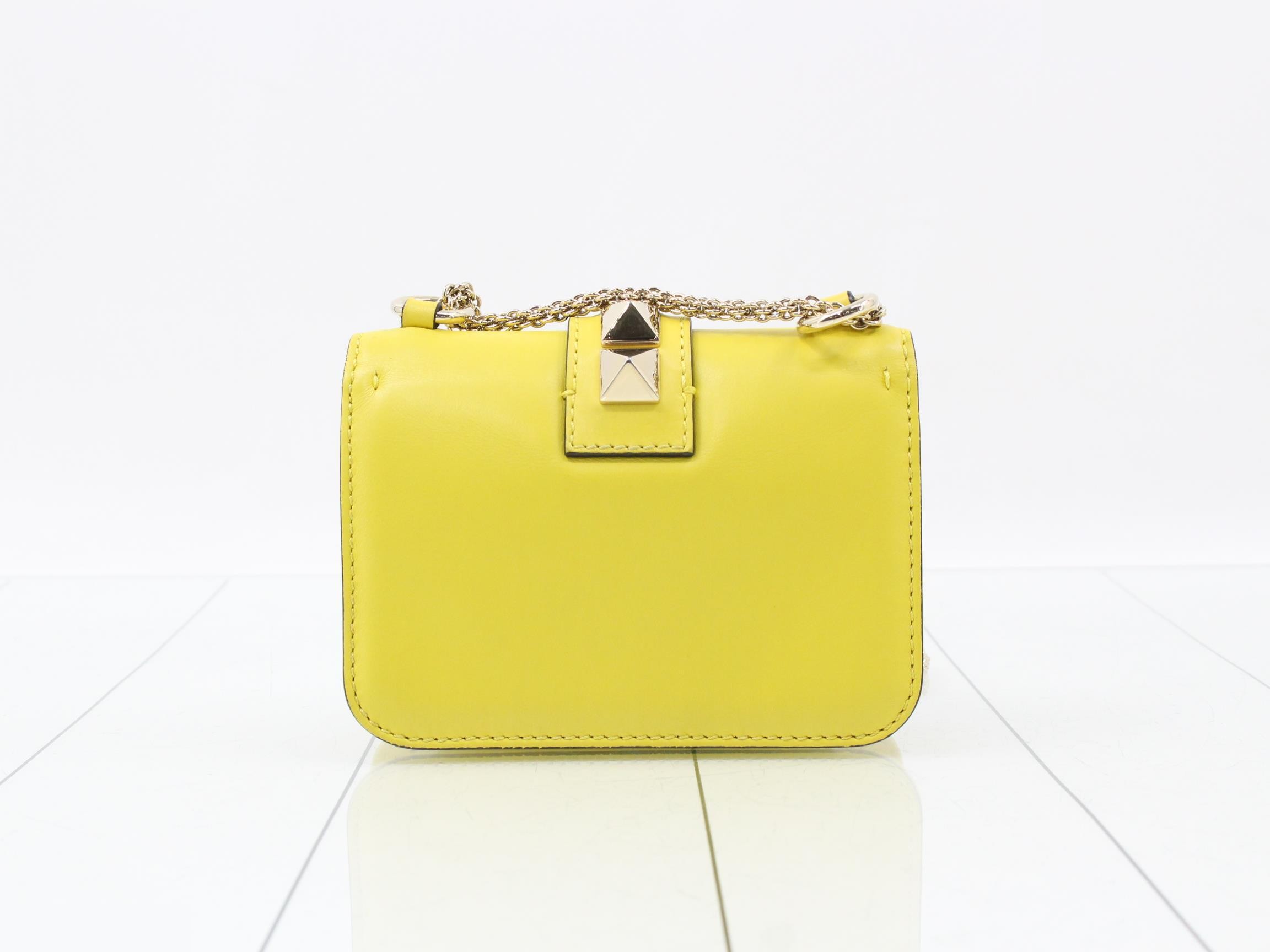 Other lines: Bags - Chain Shoulder Bag - Rockstud - Yellow — view 2