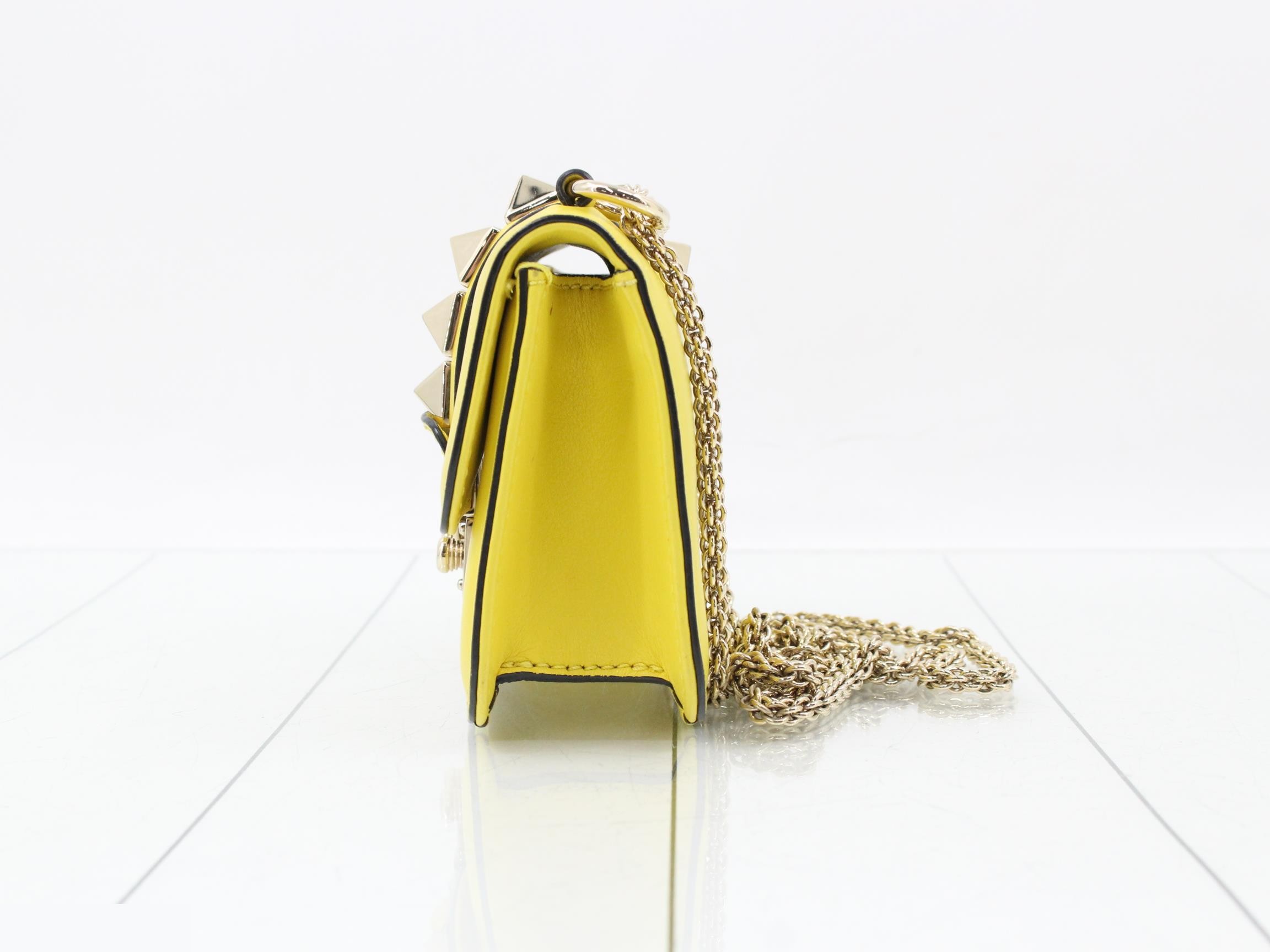 Other lines: Bags - Chain Shoulder Bag - Rockstud - Yellow — view 3