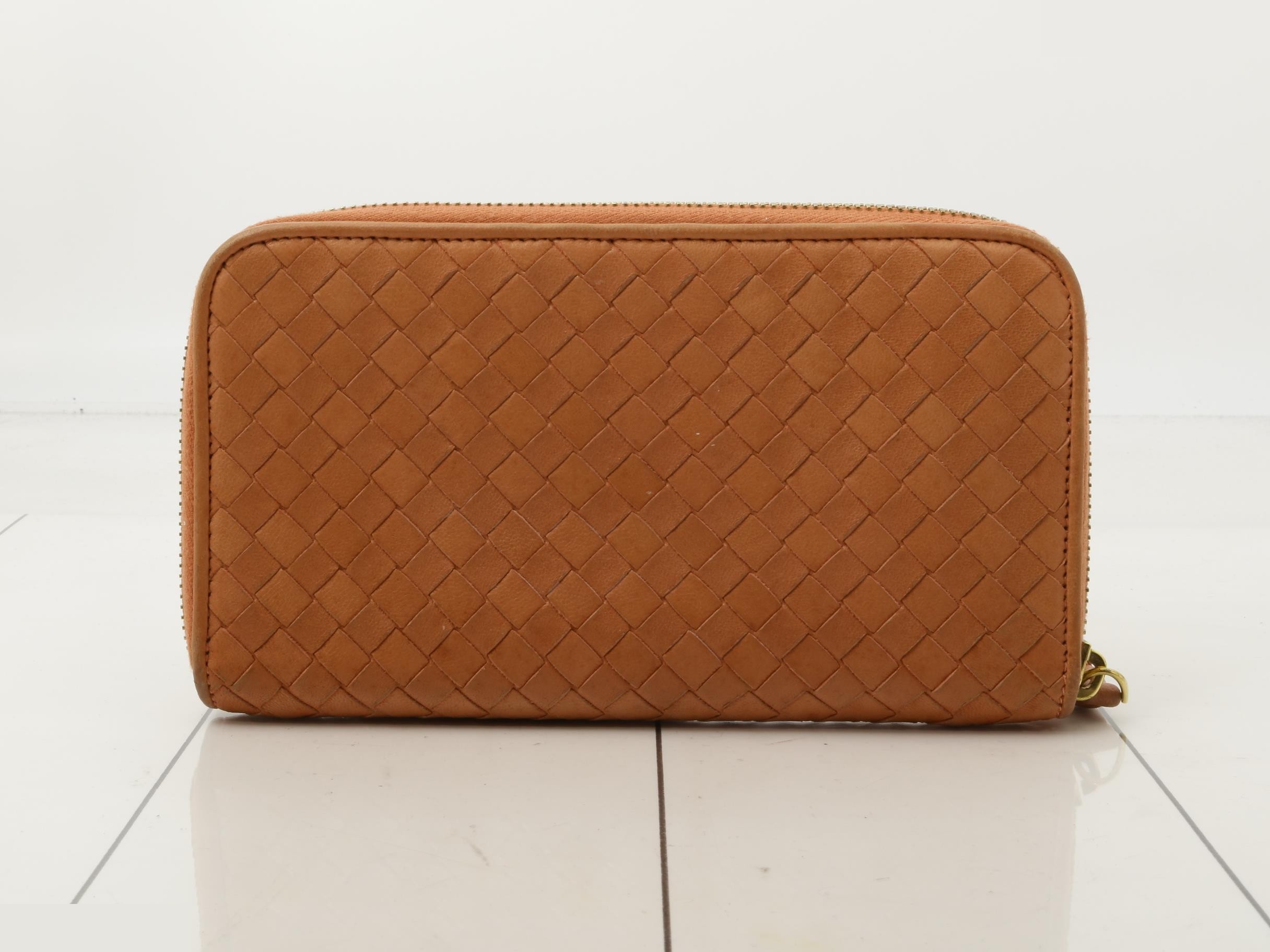 Intrecciato Round Zip Wallet — view 2