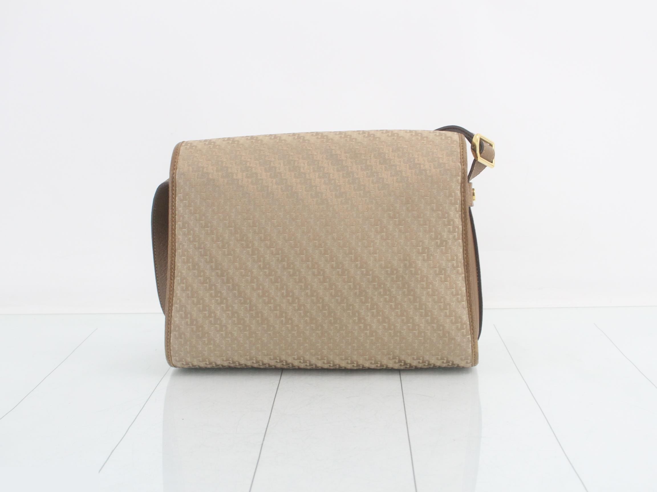 shoulder bag — view 2
